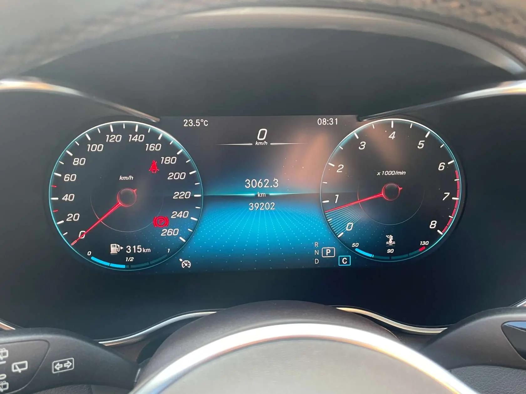 Mercedes Benz GLC 2022 model changed to GLC 260 L 4MATIC luxury model 14