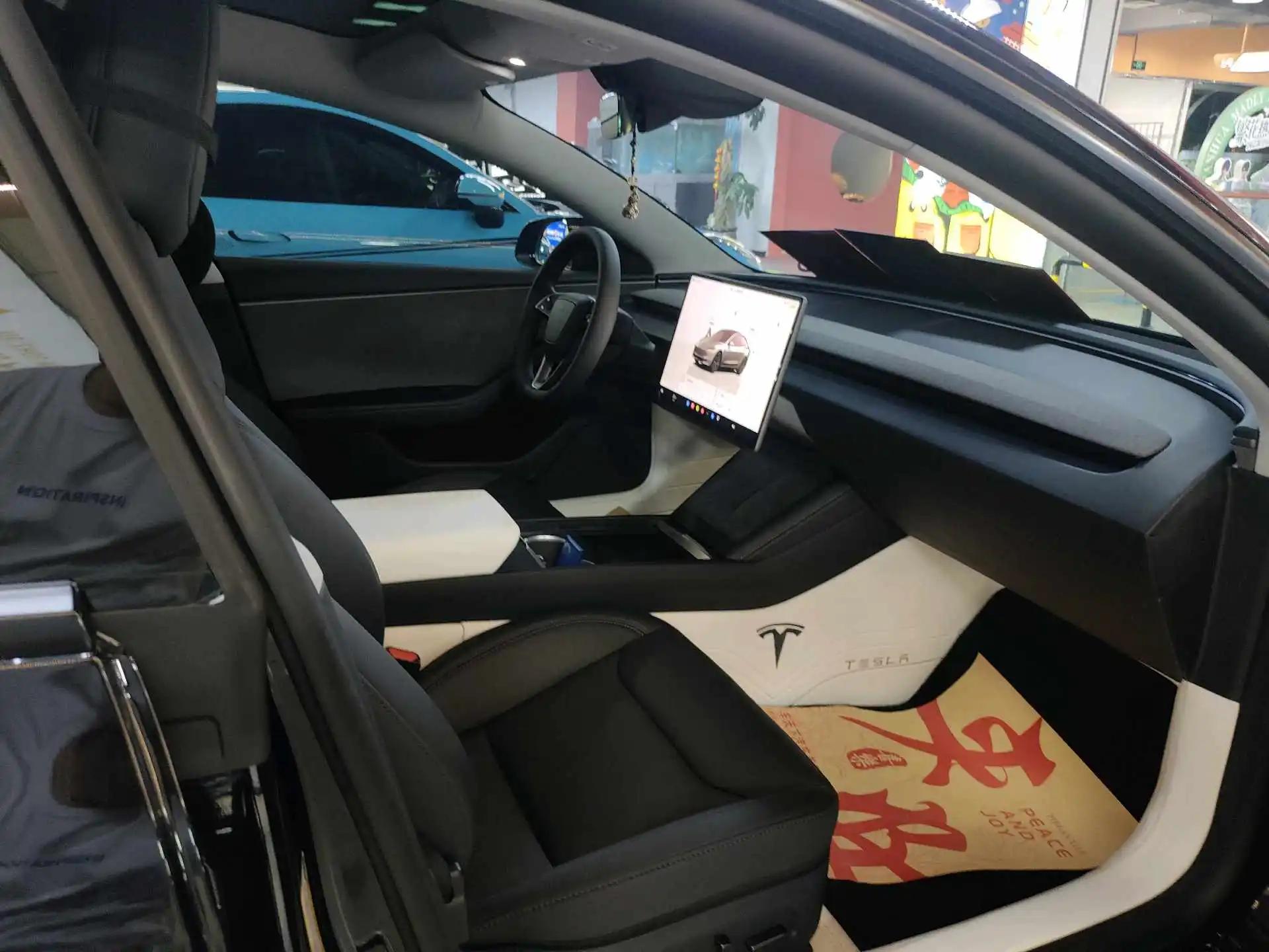 Tesla 2025 Model 3 Rear-Wheel Drive (Refreshed) Automatic 6