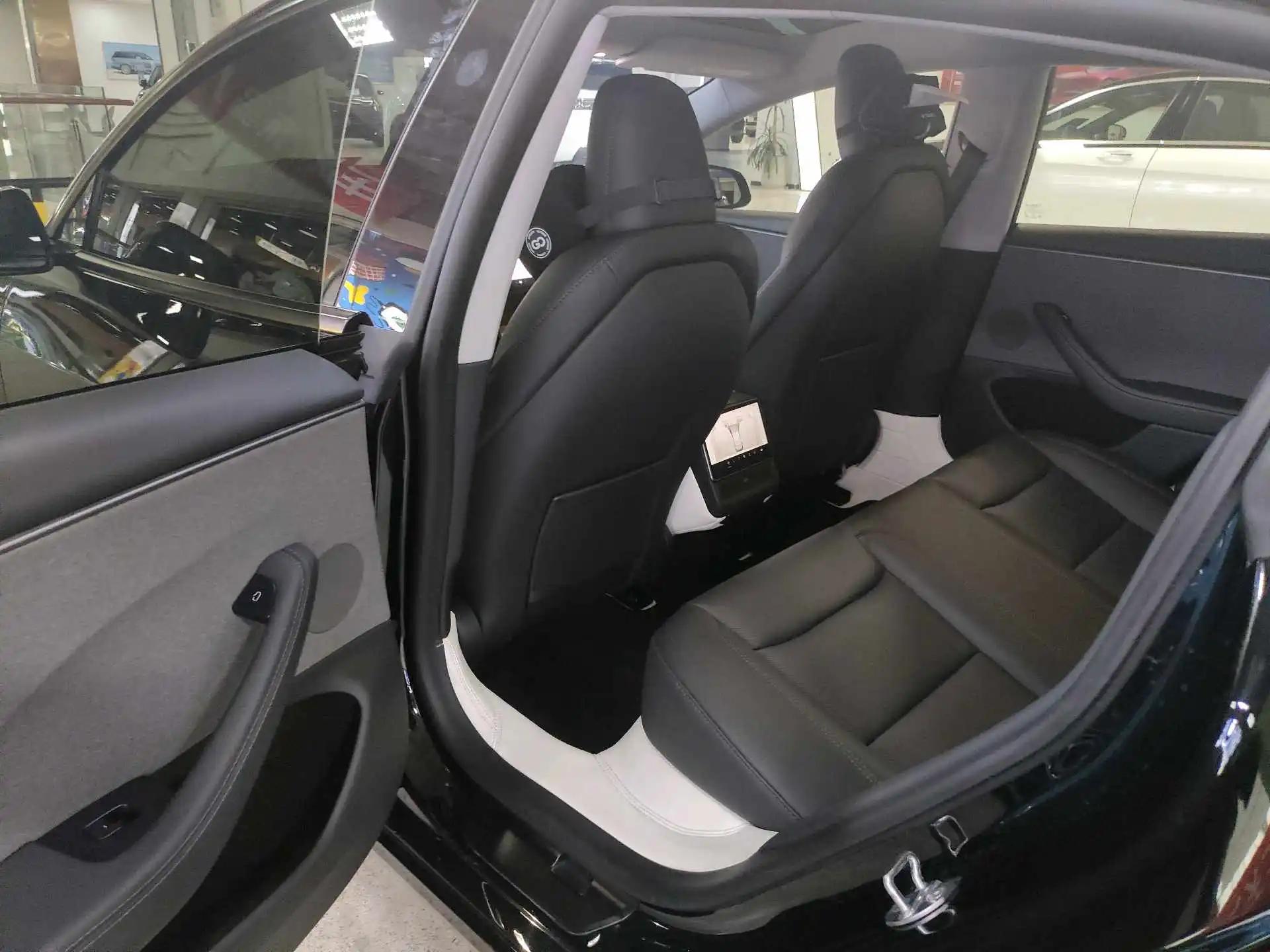 Tesla 2025 Model 3 Rear-Wheel Drive (Refreshed) Automatic 7