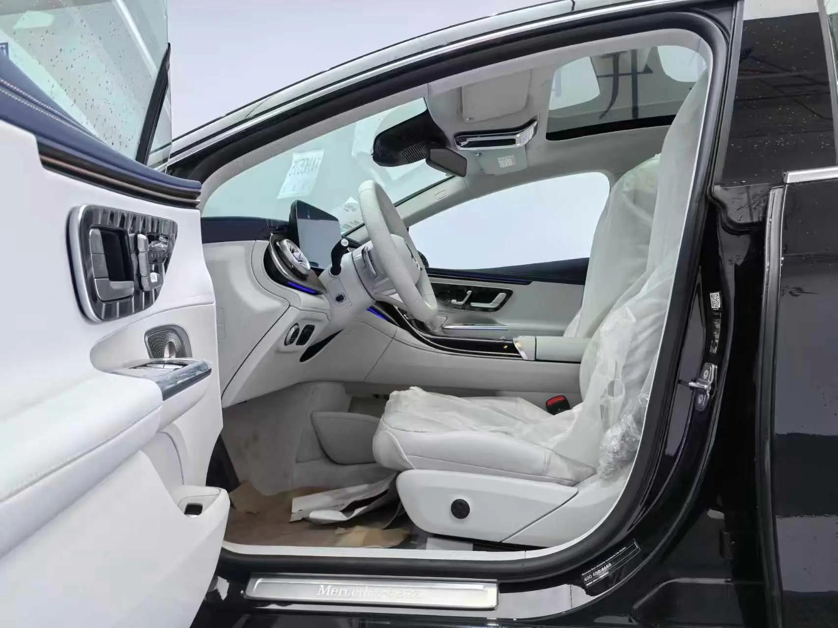 Mercedes Benz 2025 EQE 500 4MATIC EQE 500 4MATIC Deluxe Edition Automatic Gear 3
