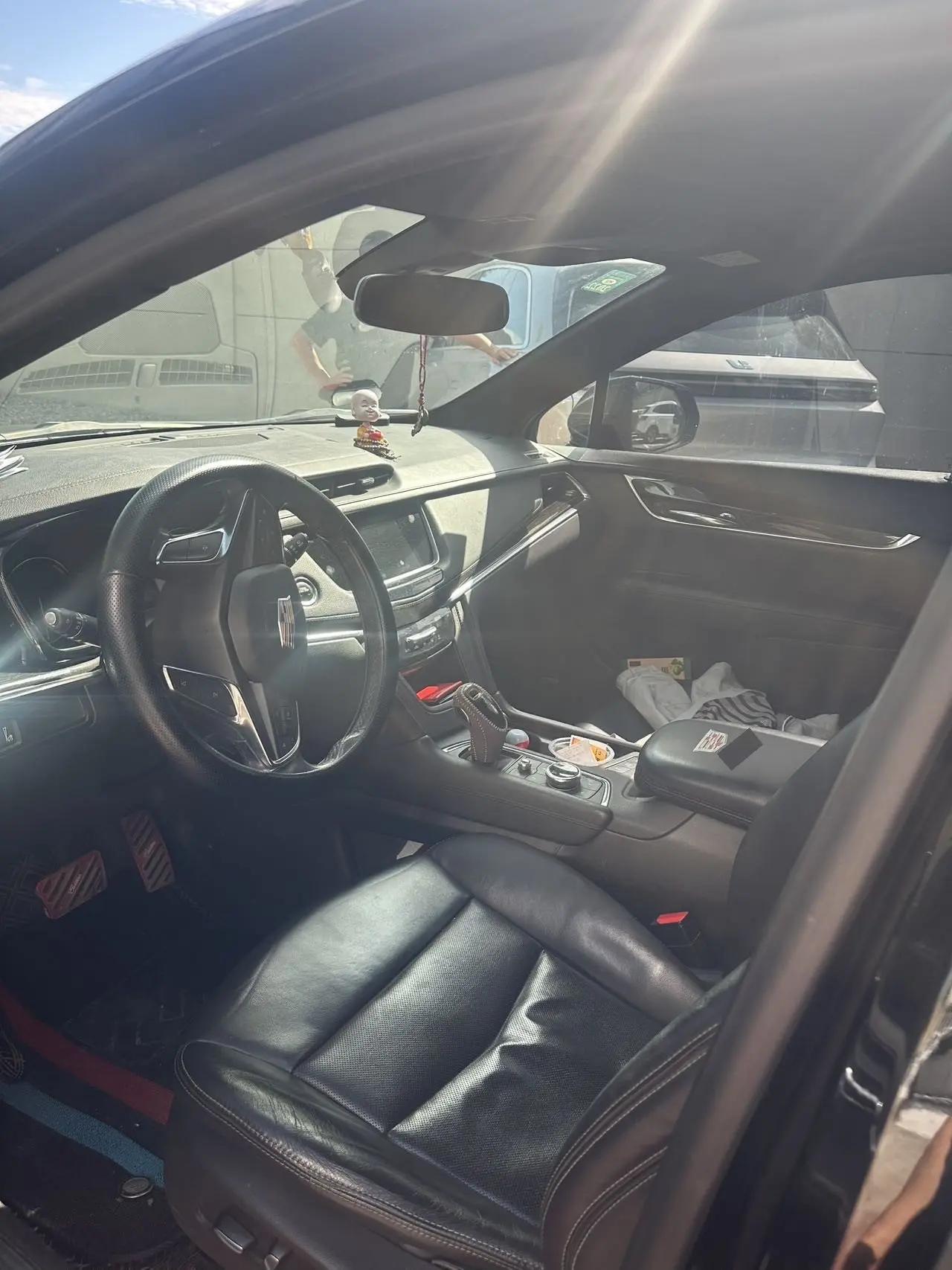 Cadillac XT5 2020 model change 28T luxury model 3