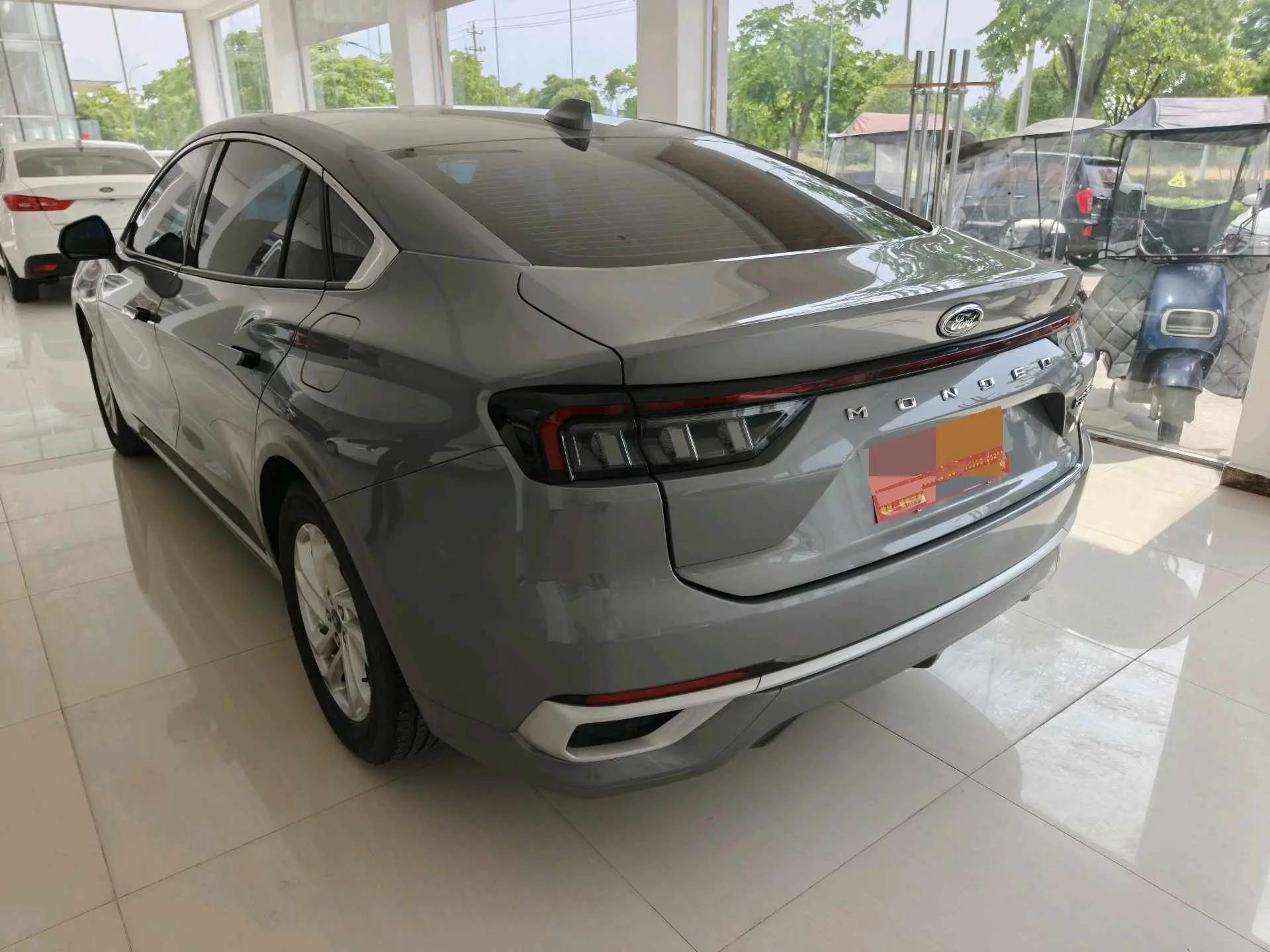 Ford 2023 Mondeo 1.5T EcoBoost 180 Luxury Automatic 10