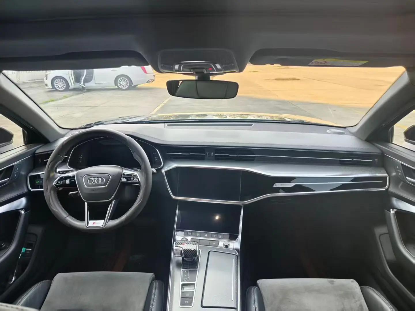 Audi A6L 2021 45 TFSI Selected Dynamic Type 9