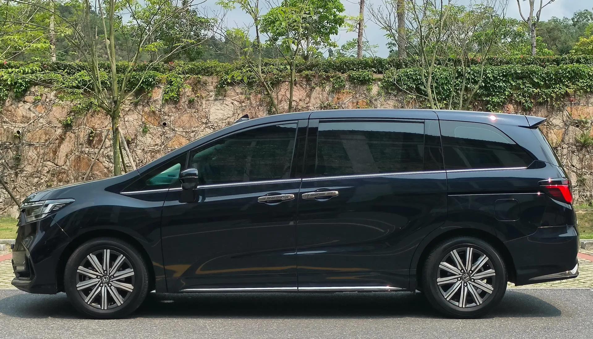 Honda 2024 Odyssey Hybrid 2.0 CVT Elite Enjoyment Edition Automatic 5