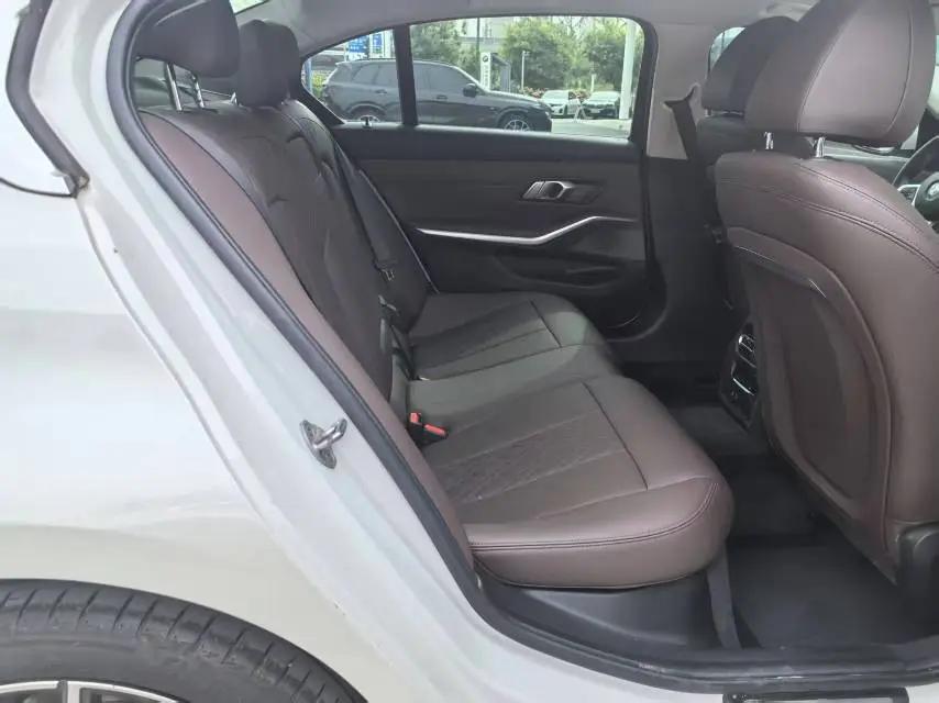 BMW 3 Series 2023 320Li M Sports Suit 4