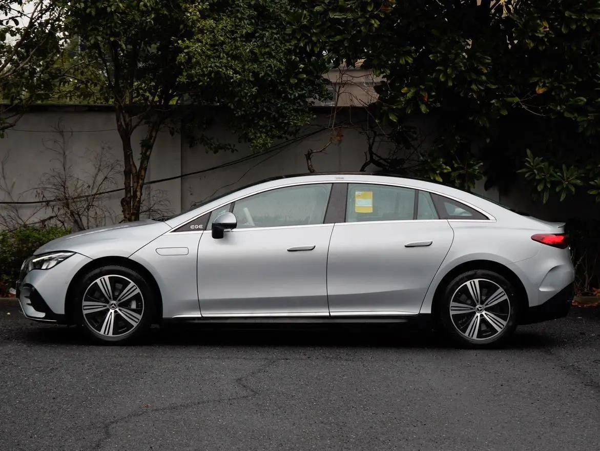 Mercedes Benz 2025 EQE 500 4MATIC EQE 500 4MATIC Pioneer Edition Automatic Gear 3
