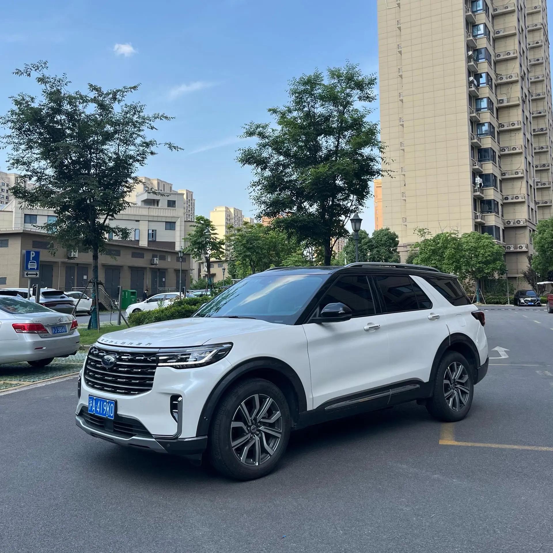Explorer 2023 EcoBoost 285 Four-Wheel-Drive Titanium Edition, 6-Seater
