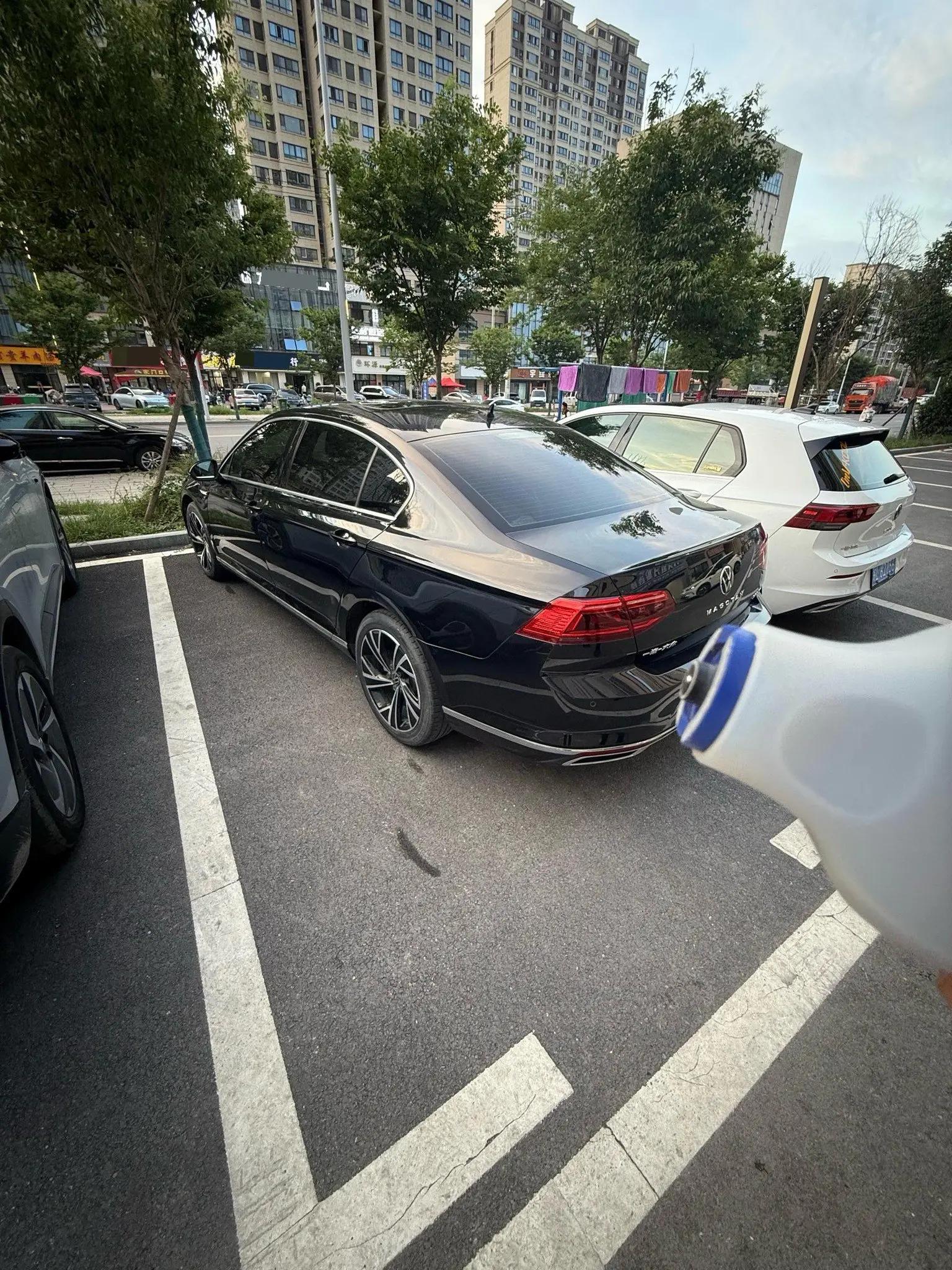Magotan 2022 330TSI DSG Basic 8