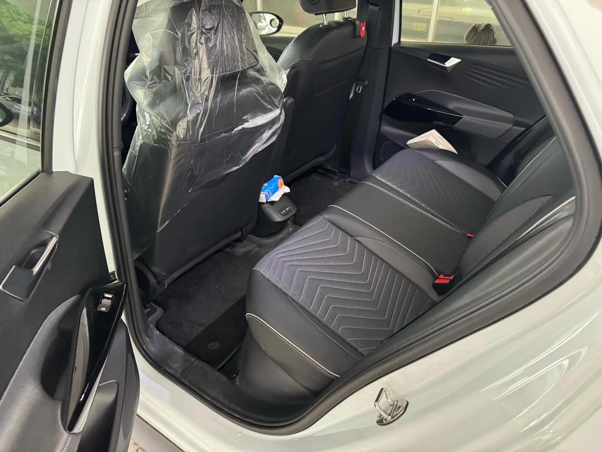 Volkswagen 2023 ID. 3 Upgraded Pure Smart Edition, Automatic Transmission 6
