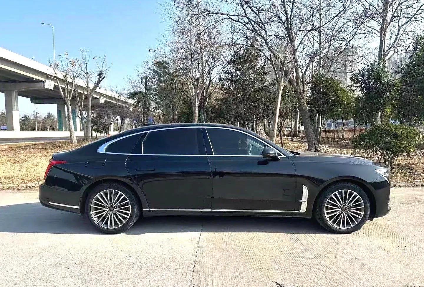 HongQi H9 2023 2.0T Zhilian Flag Edition 2
