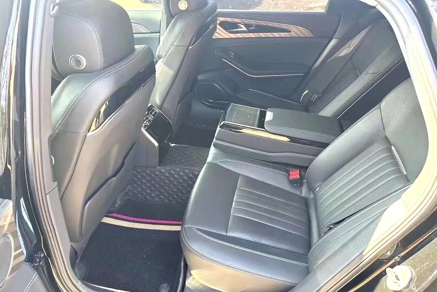 HongQi H9 2023 2.0T Zhilian Flag Edition 3
