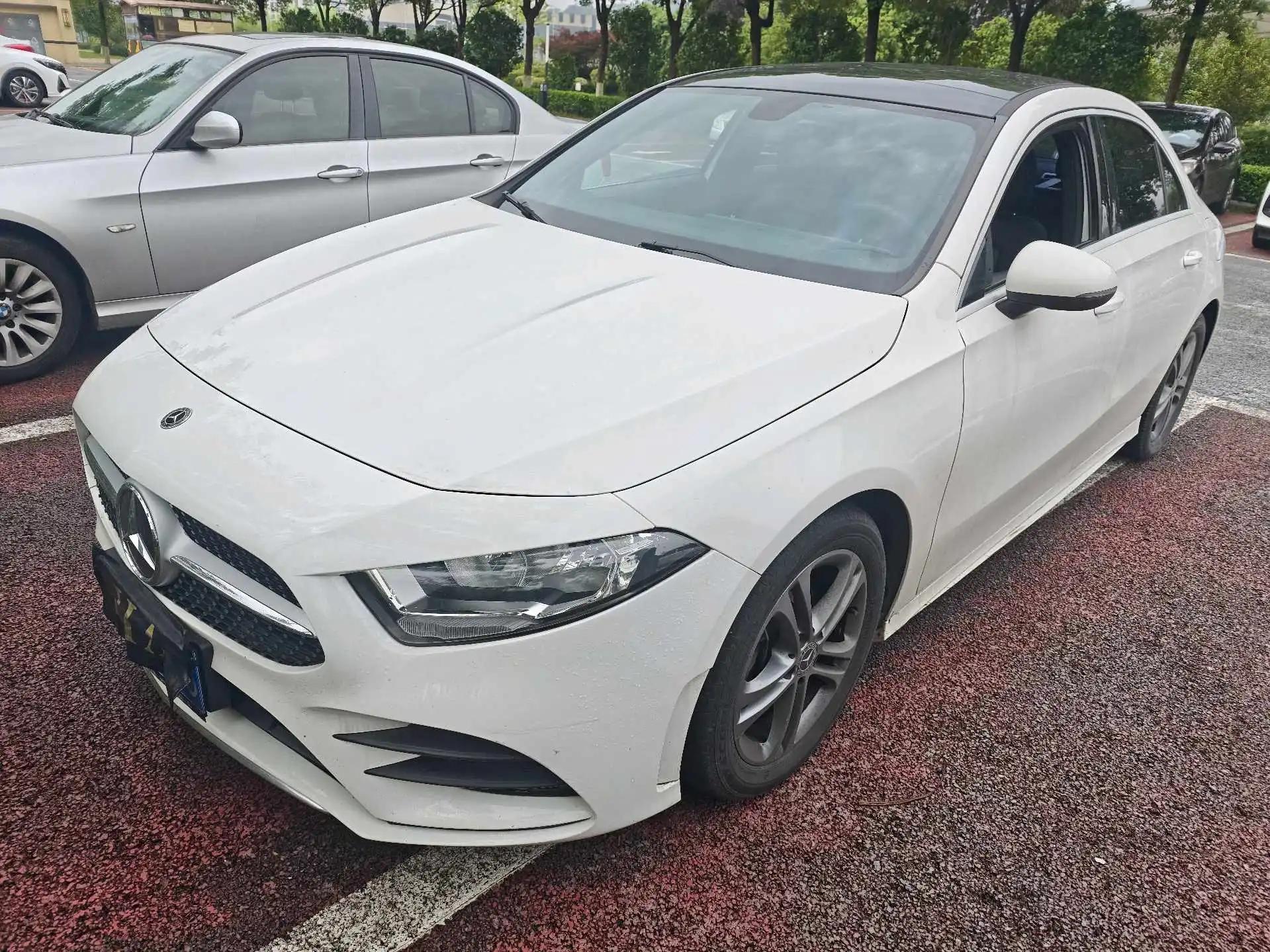 Mercedes Benz Class A 2021 model facelift A 180 L sports car