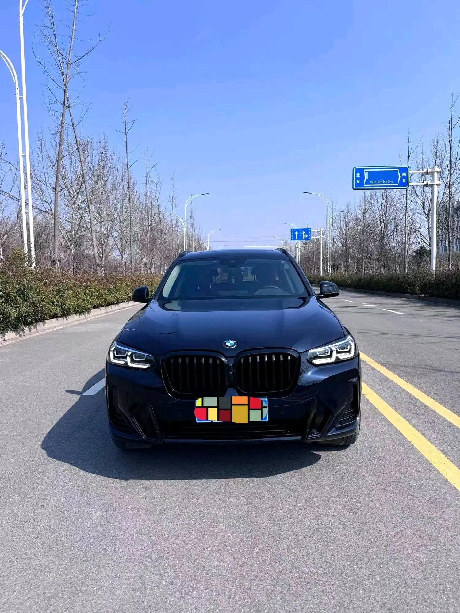BMW X3 2022 xDrive30i Leading M Obsidian Night Suit 2