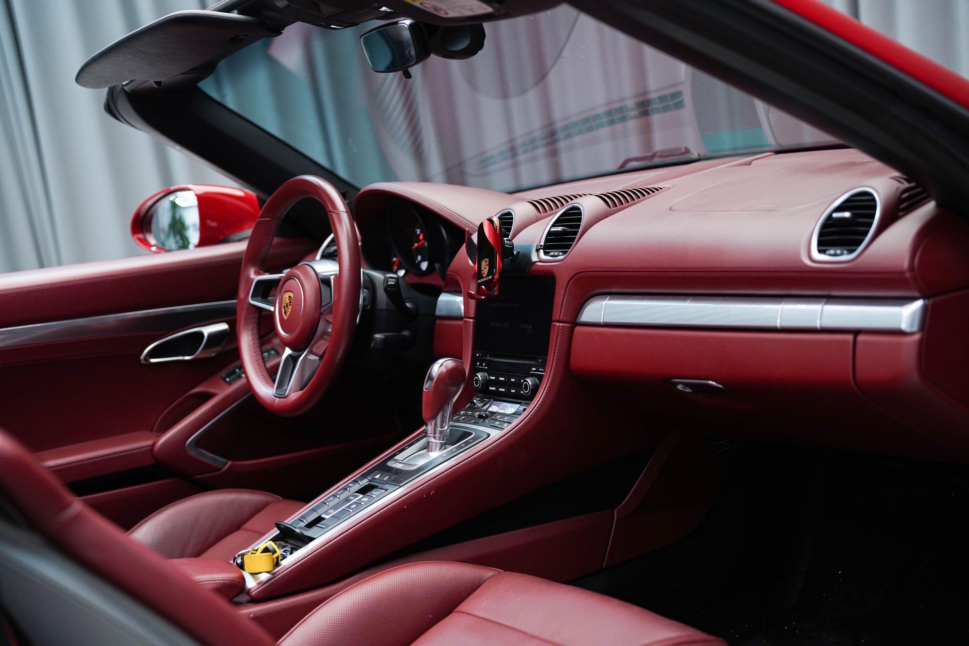 Porsche 718 2020 Boxster 2.0T 3
