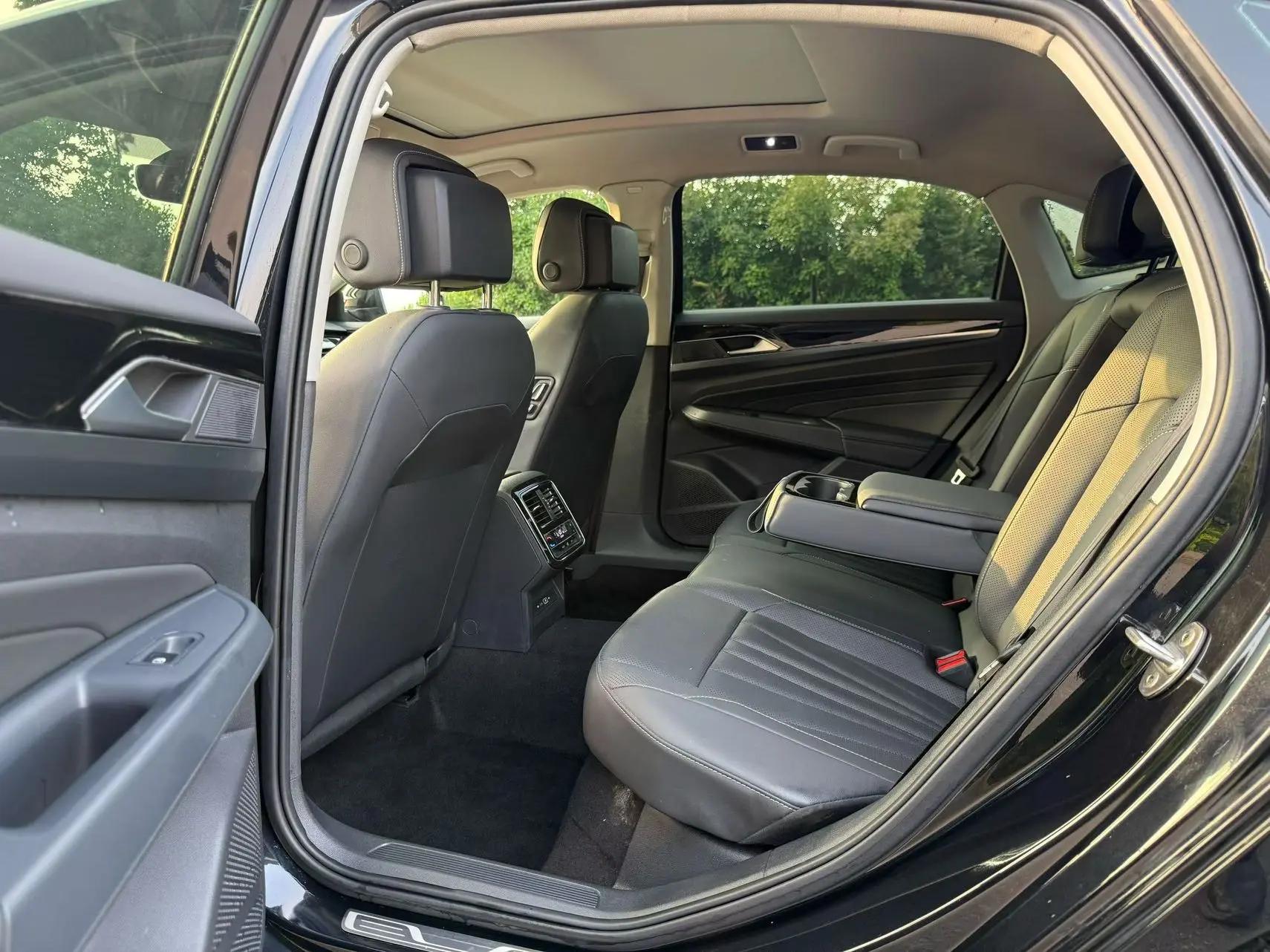Volkswagen 2024 Passat 2.0TSI 380TSI Longteng Edition Automatic Gear 5