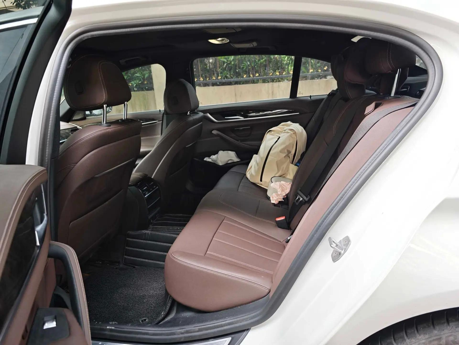 BMW 5 Series 2020 525Li M Sports Suit 3