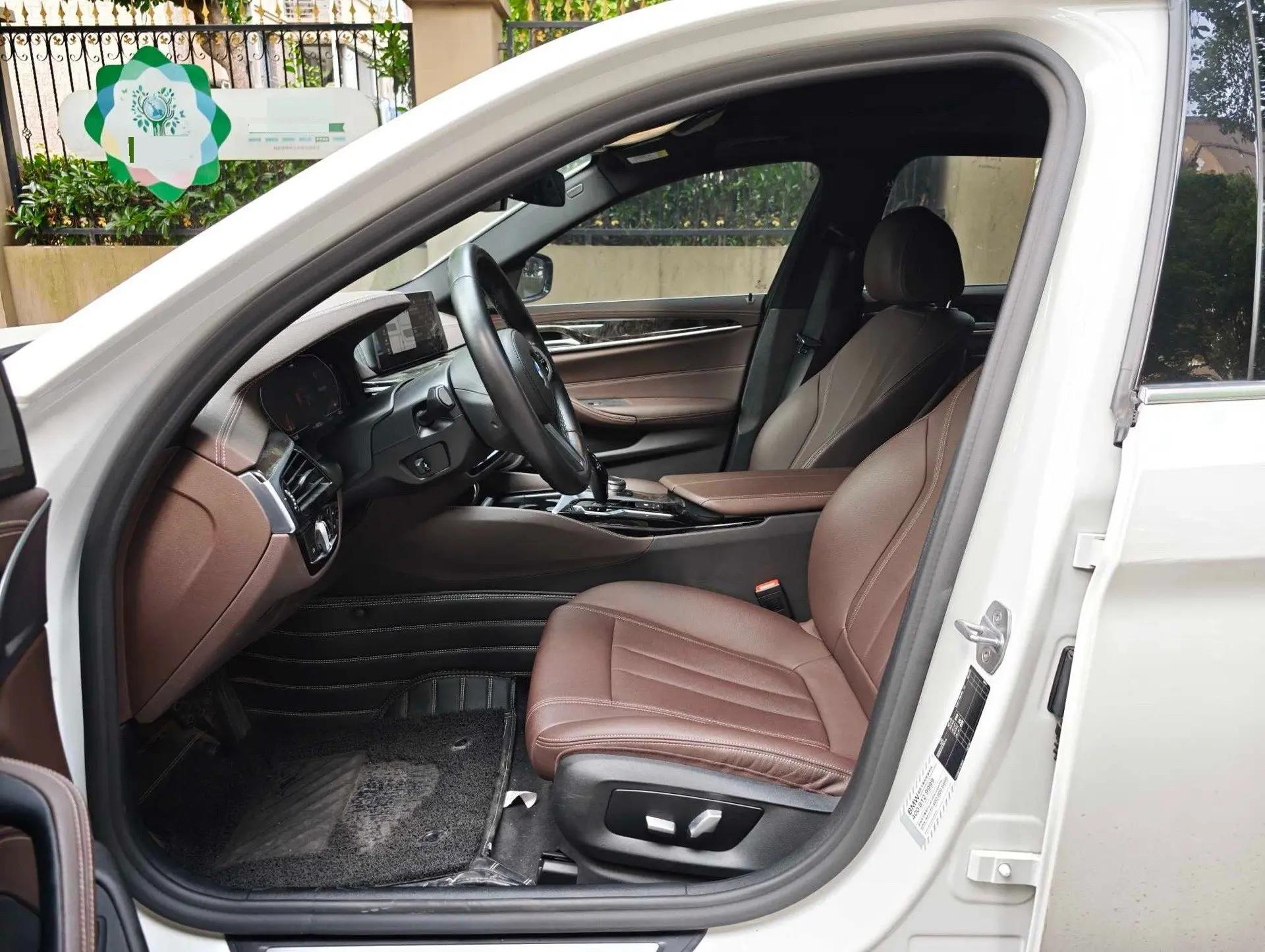 BMW 5 Series 2020 525Li M Sports Suit 4