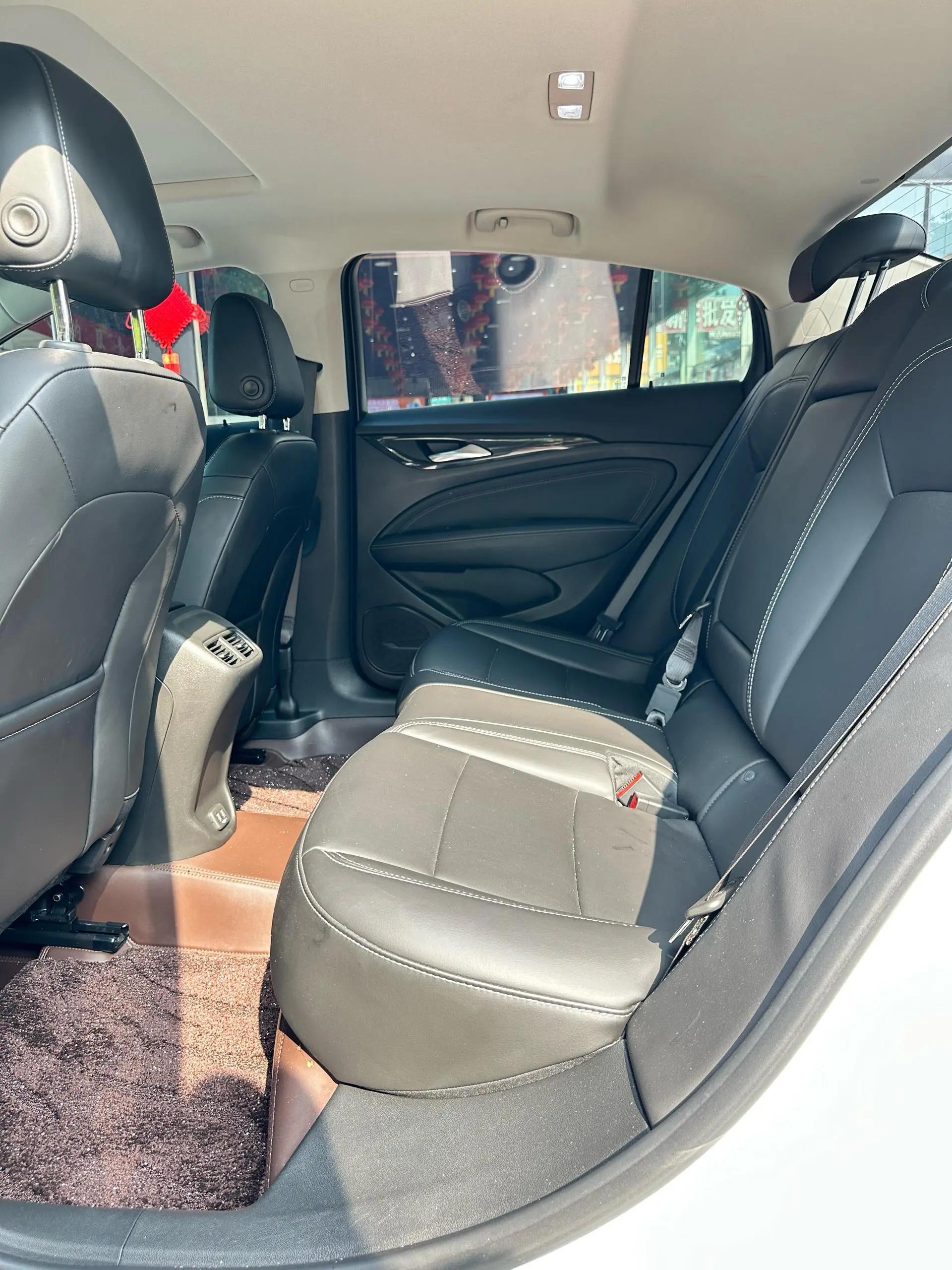 Buick 2024 Regal 1.5T 25T Ultra-Luxury Edition Automatic 3