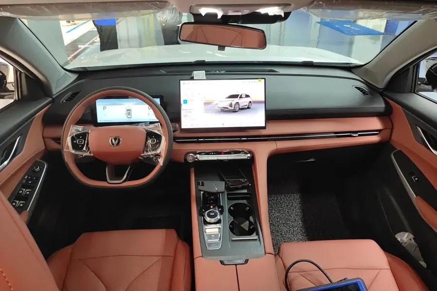 长安 2026款 CS75 PLUS 1.5T 智慧冠军版 新蓝鲸智领型 自动挡 7