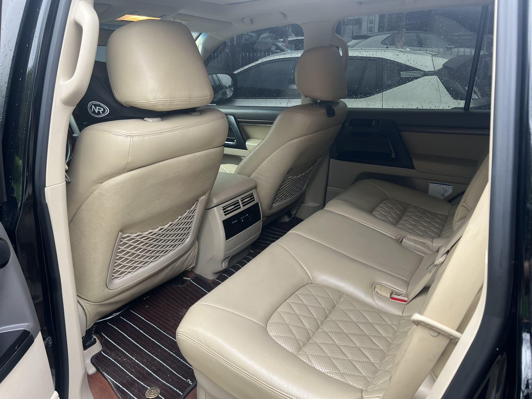 Toyota Land Cruiser (Imported) 2019 Land Cruiser 4.0 GXR GT Middle East Edition Automatic Gear 3