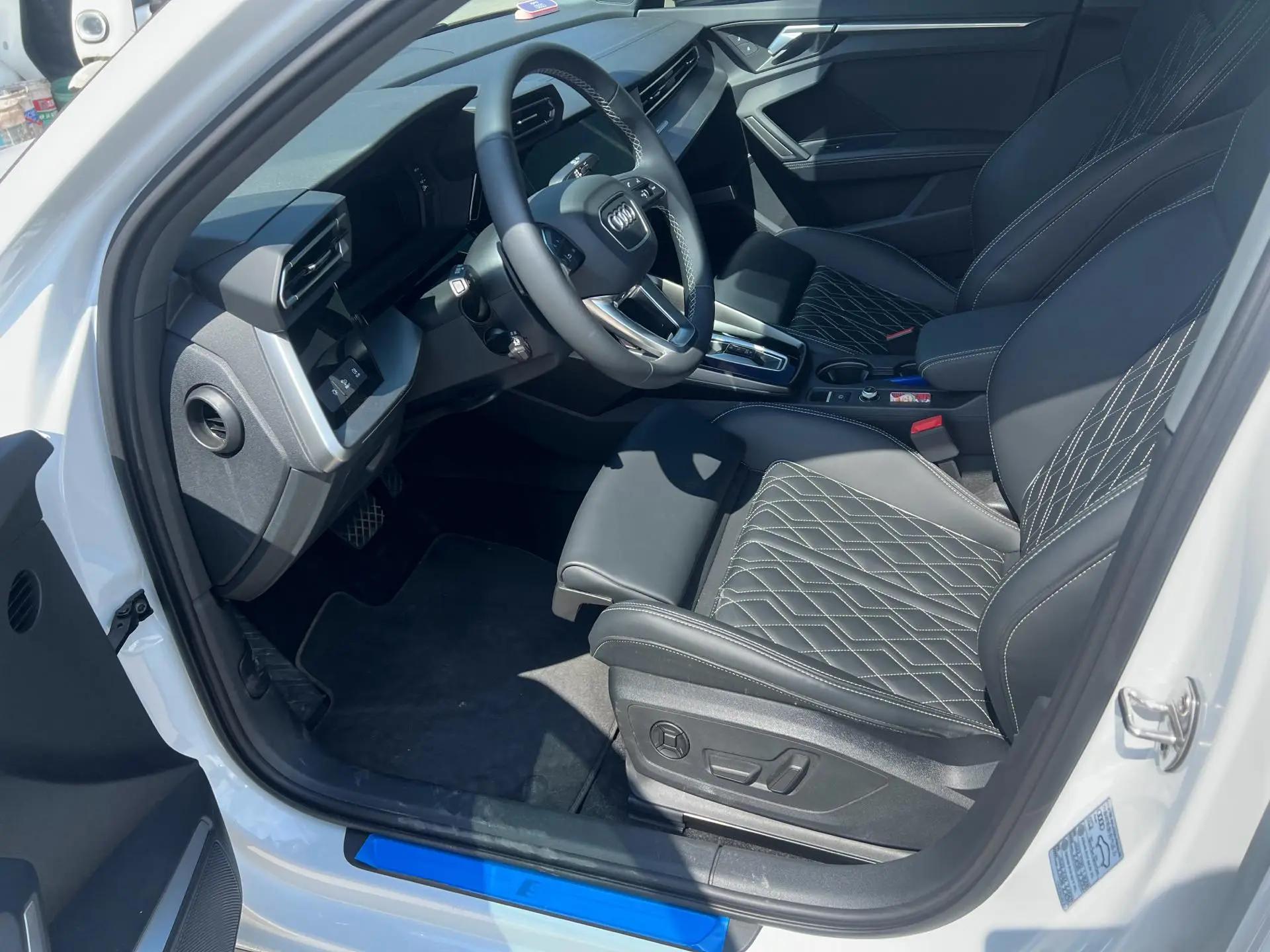 Audi 2025 A3L Limousine 1.5TFSI 35TFSI Flying Prestige Edition Automatic 2