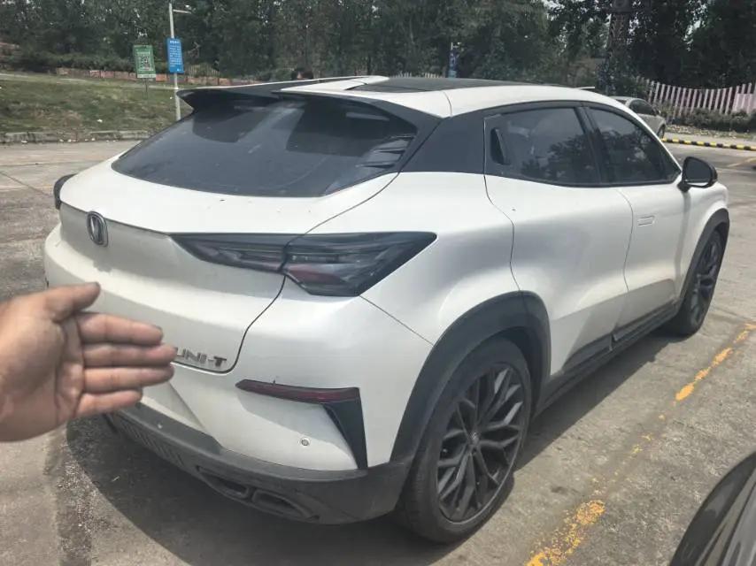 ChangAn UNI-T 2022 2.0T Honorable Model 3