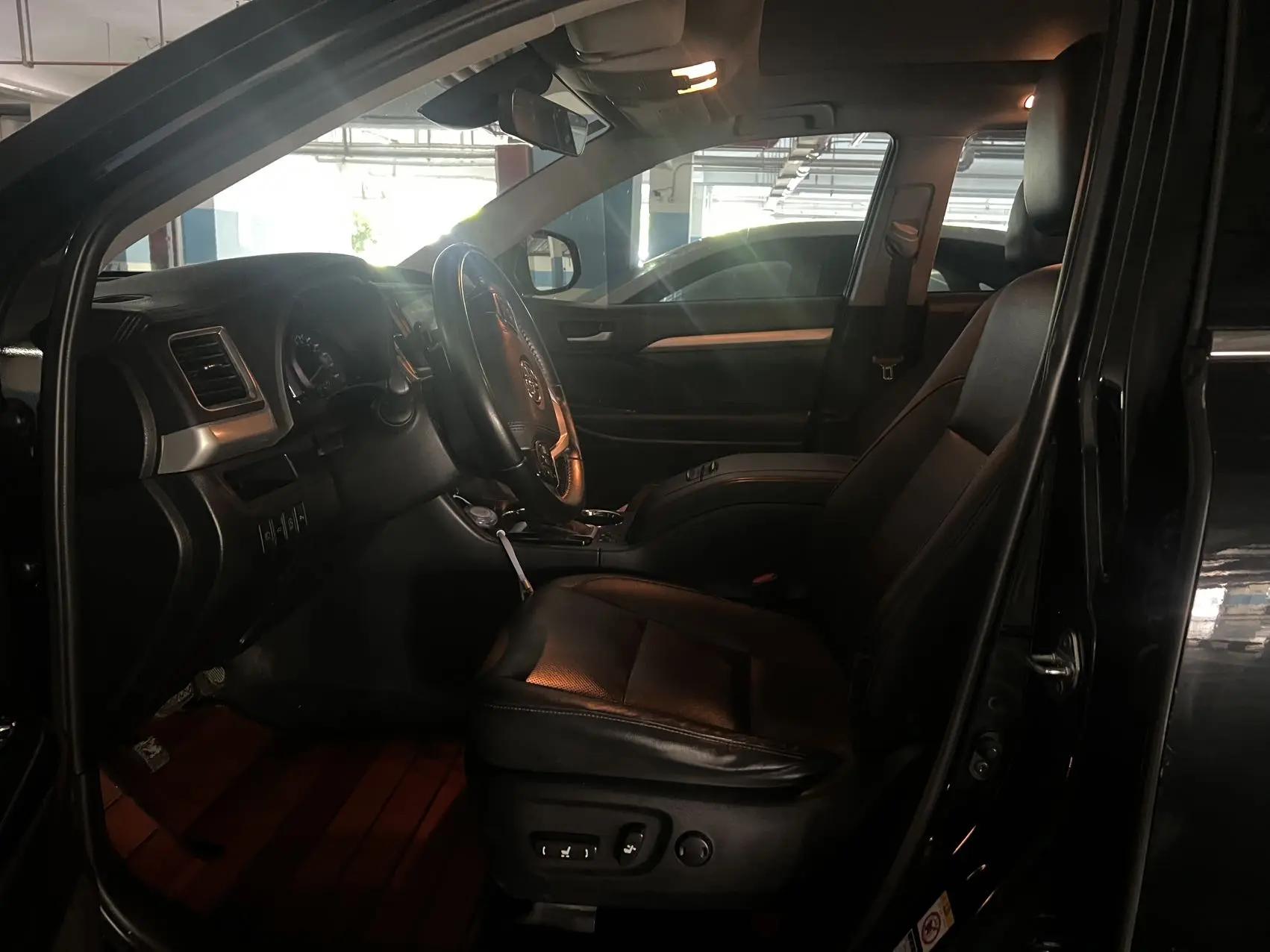 Highlander 2018 2.0T 4-wheel drive deluxe edition 7-seat national v 4