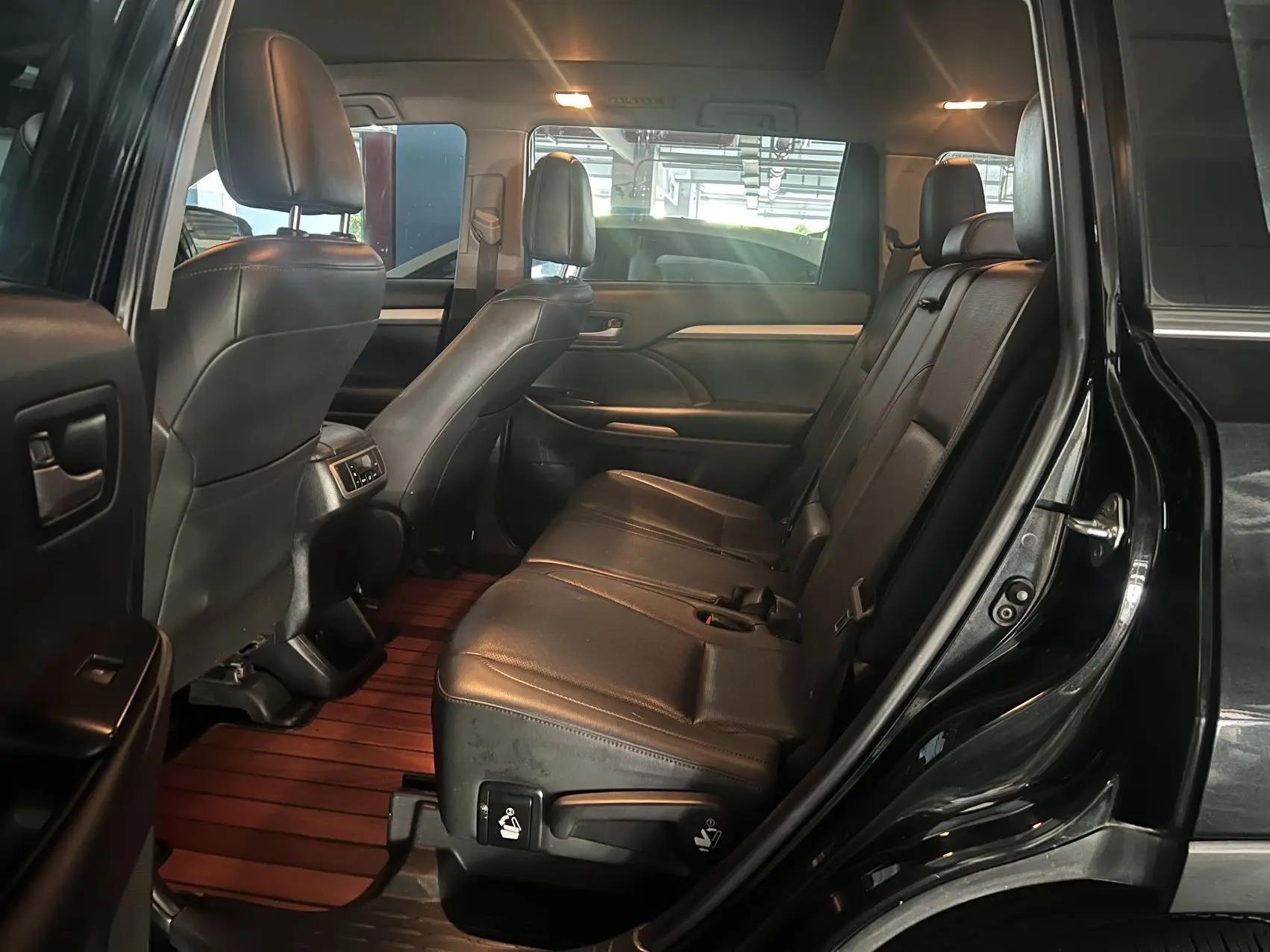 Highlander 2018 2.0T 4-wheel drive deluxe edition 7-seat national v 5
