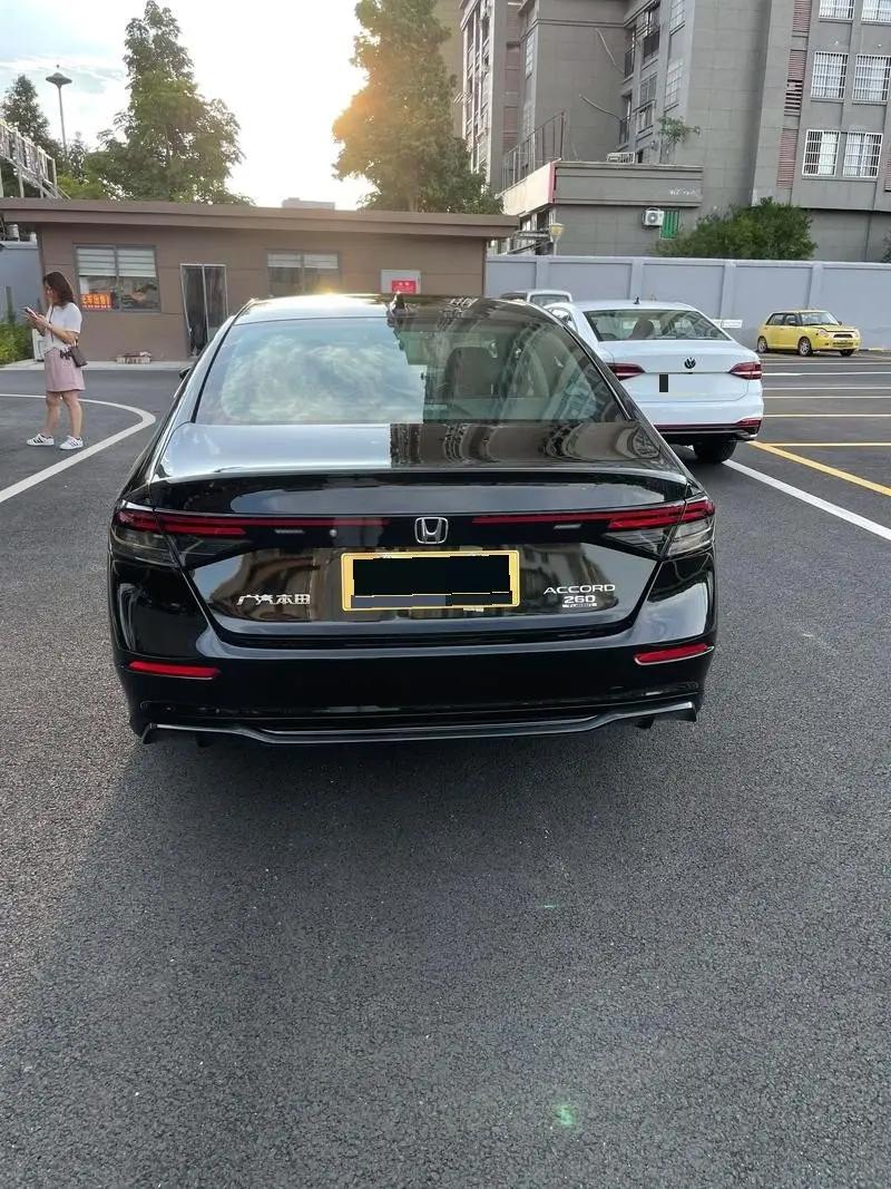 Honda 2025 11th Generation Accord 1.5T CVT 260TURBO Luxury Edition Automatic 3