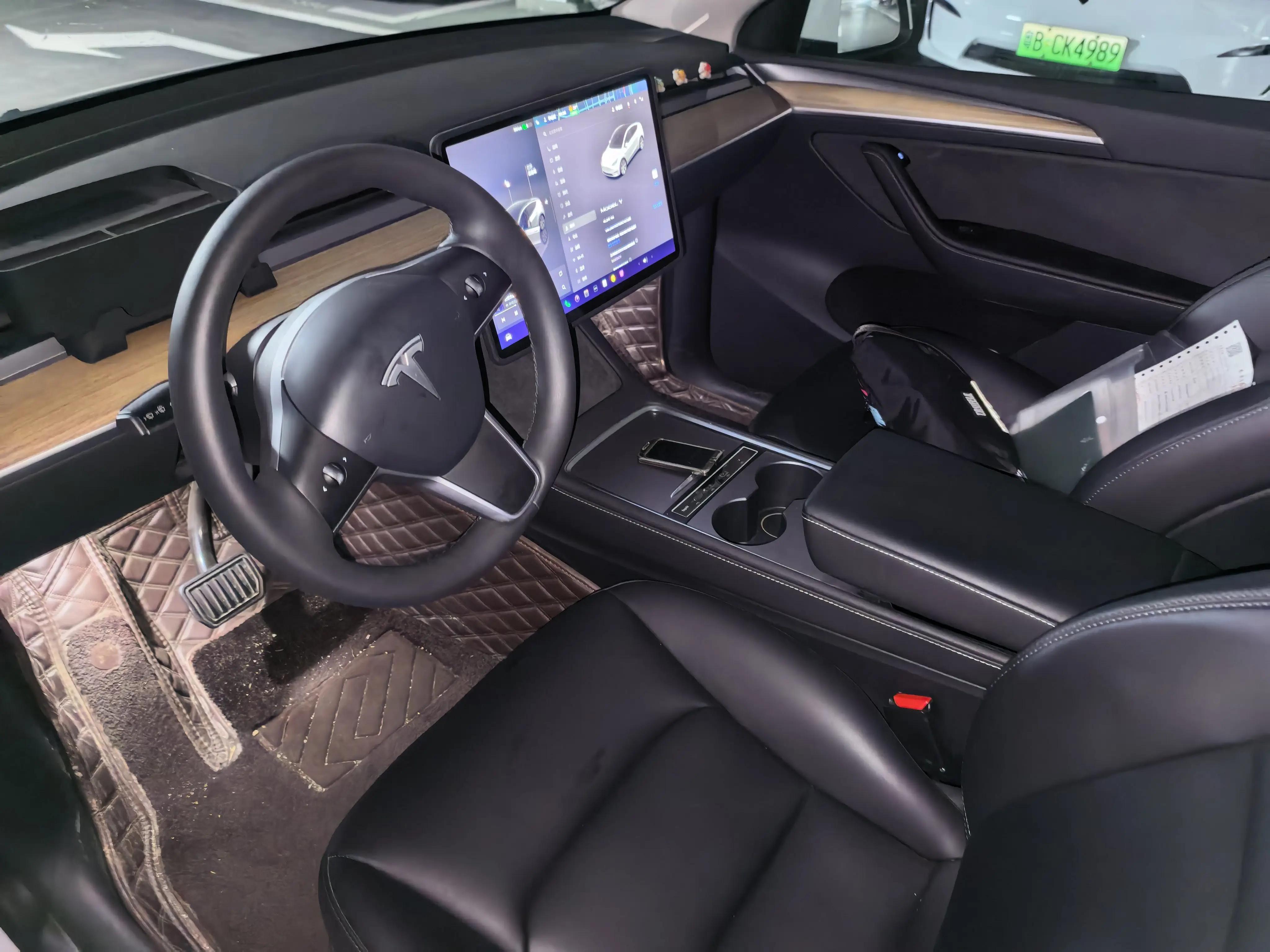 Model Y 2022 rear-wheel drive version 6