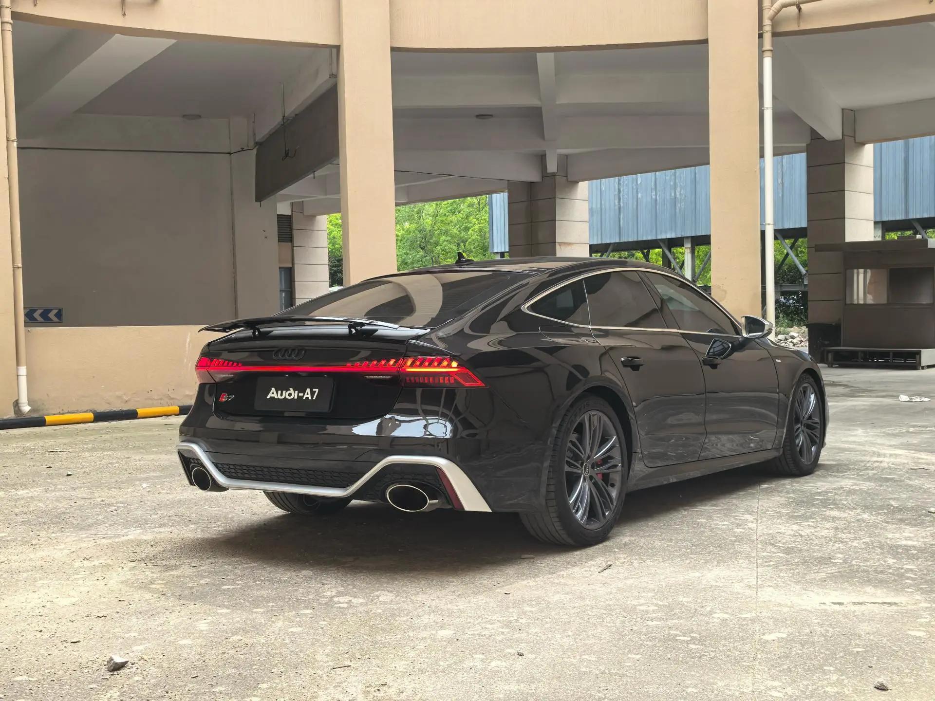 Audi A7 2022 45 TFSI Selection 9