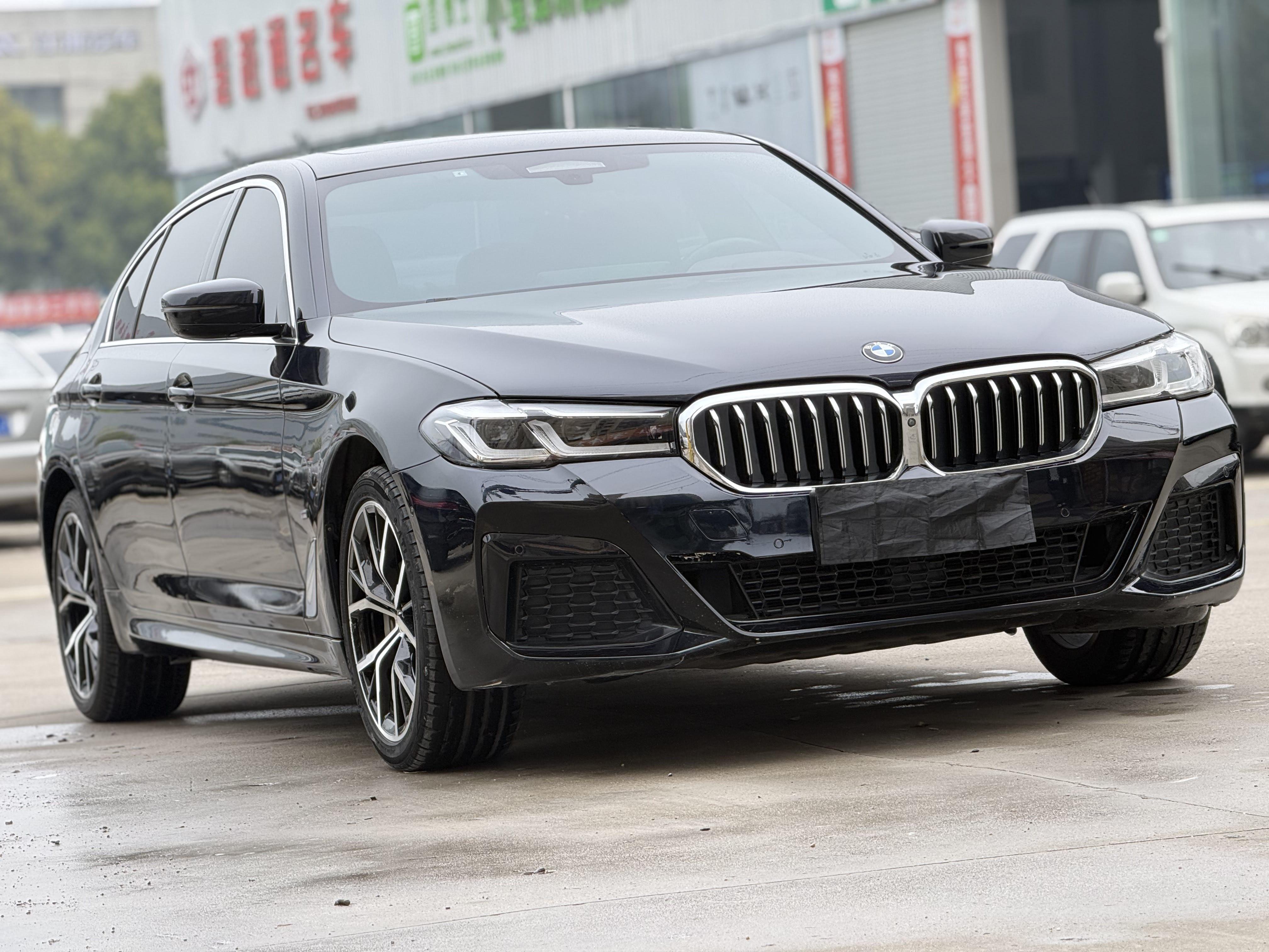 BMW 5 Series 2021 530Li Exclusive M Sports Suit 3