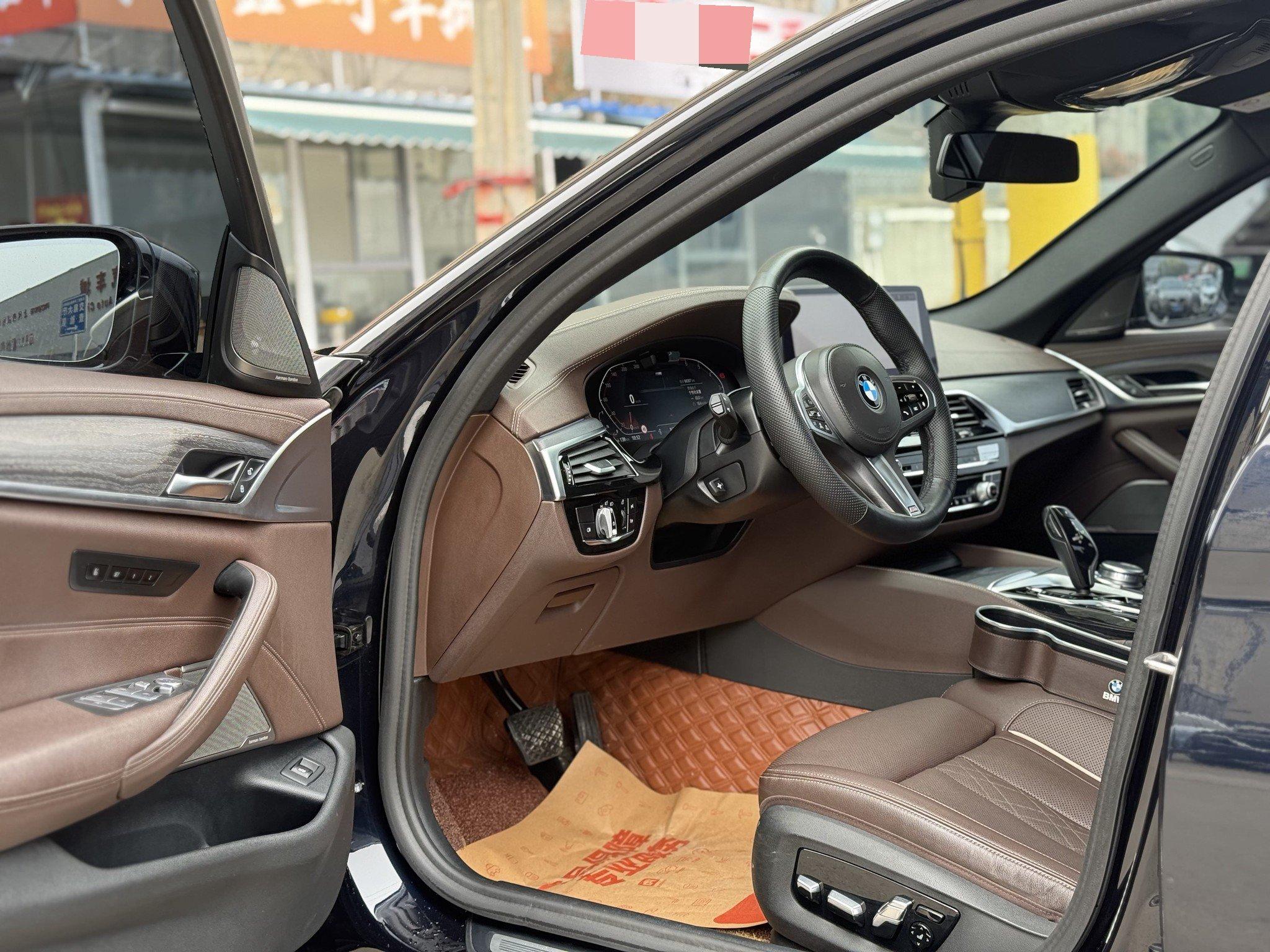 BMW 5 Series 2021 530Li Exclusive M Sports Suit 4