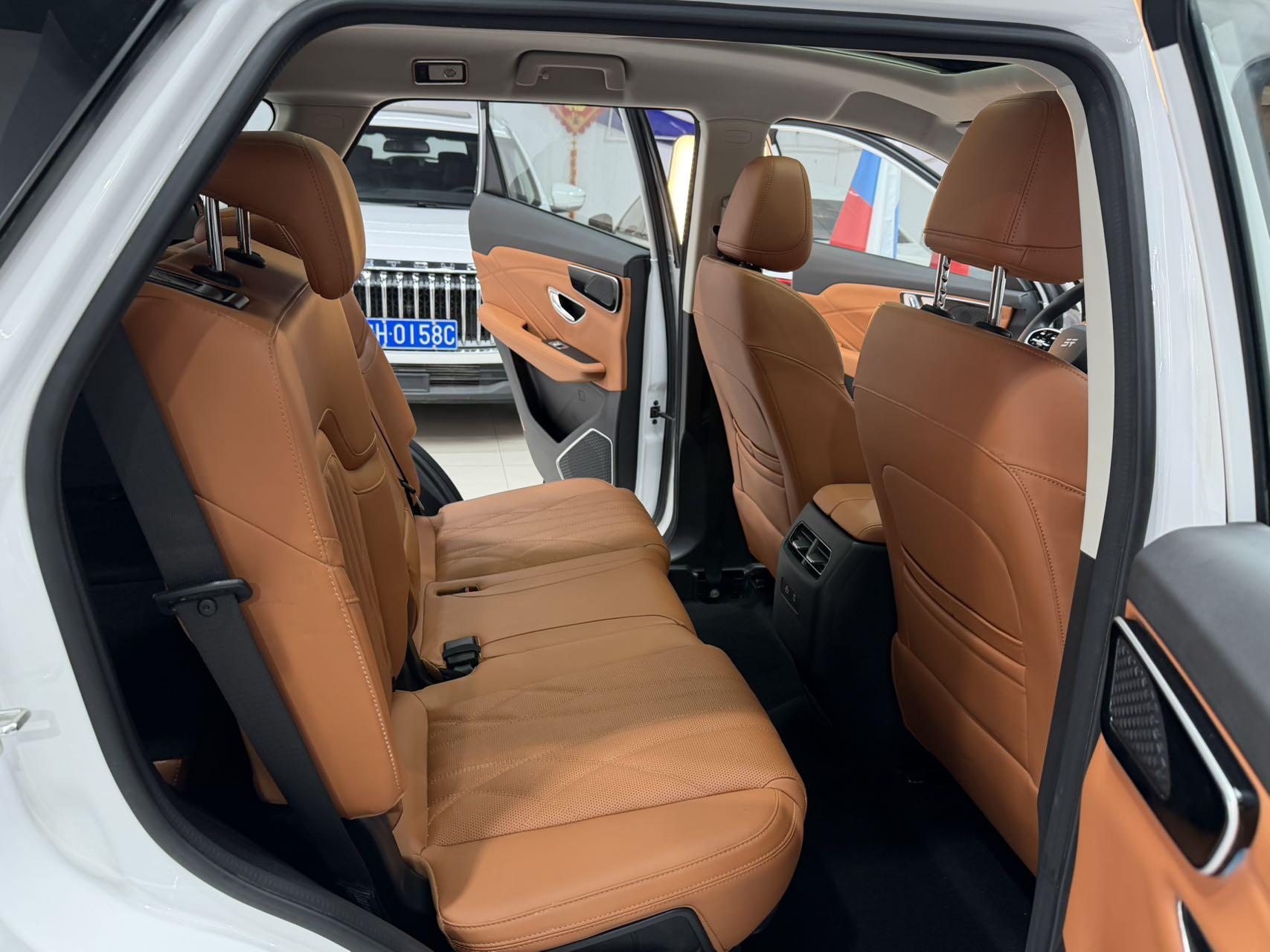 Jetour 2025 Shanhai L7 1.5T 120km Happy Edition 7-seat Automatic Gear 13