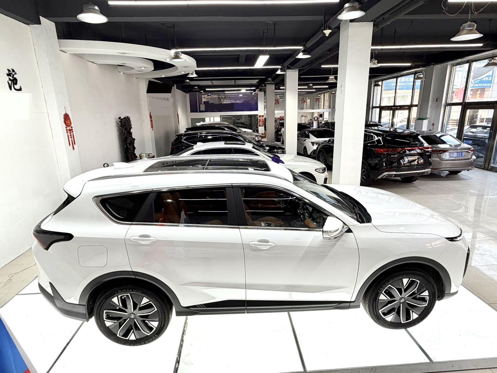 Jetour 2025 Shanhai L7 1.5T 120km Happy Edition 7-seat Automatic Gear 7