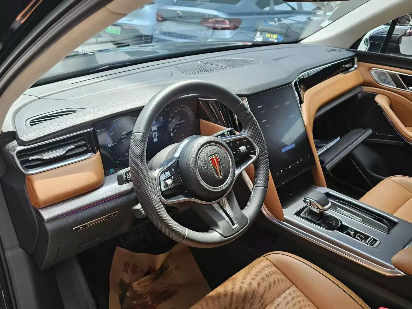 HongQi 2025 HS7 PHEV 2.0T 4-wheel drive 2 million commemorative 6-seat automatic gear 3