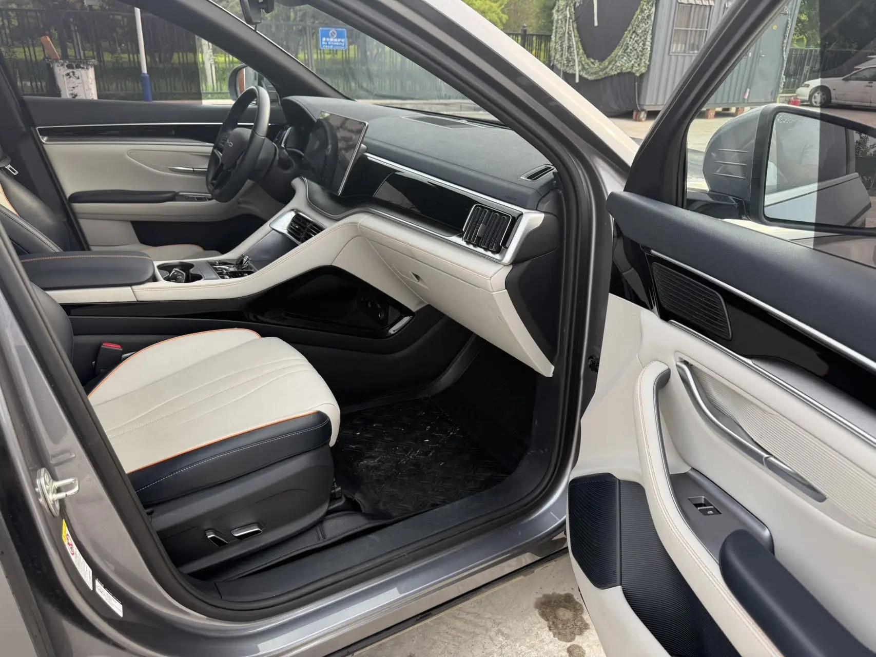 BYD 2023 Song PLUS EV Champion Edition 520KM Prestige Automatic 6