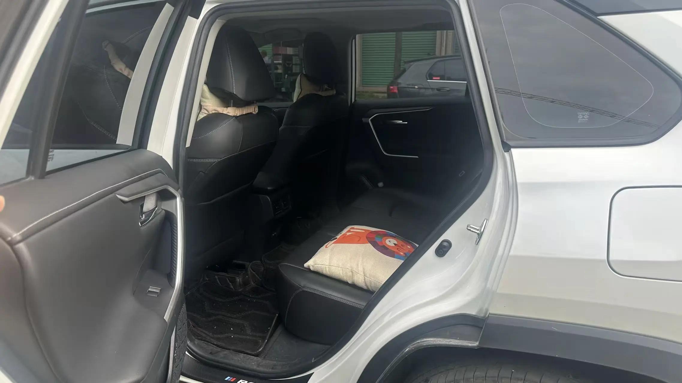 RAV4 Rongfeng 2022 2.0L CVT Two-Drive Fashion Edition 6