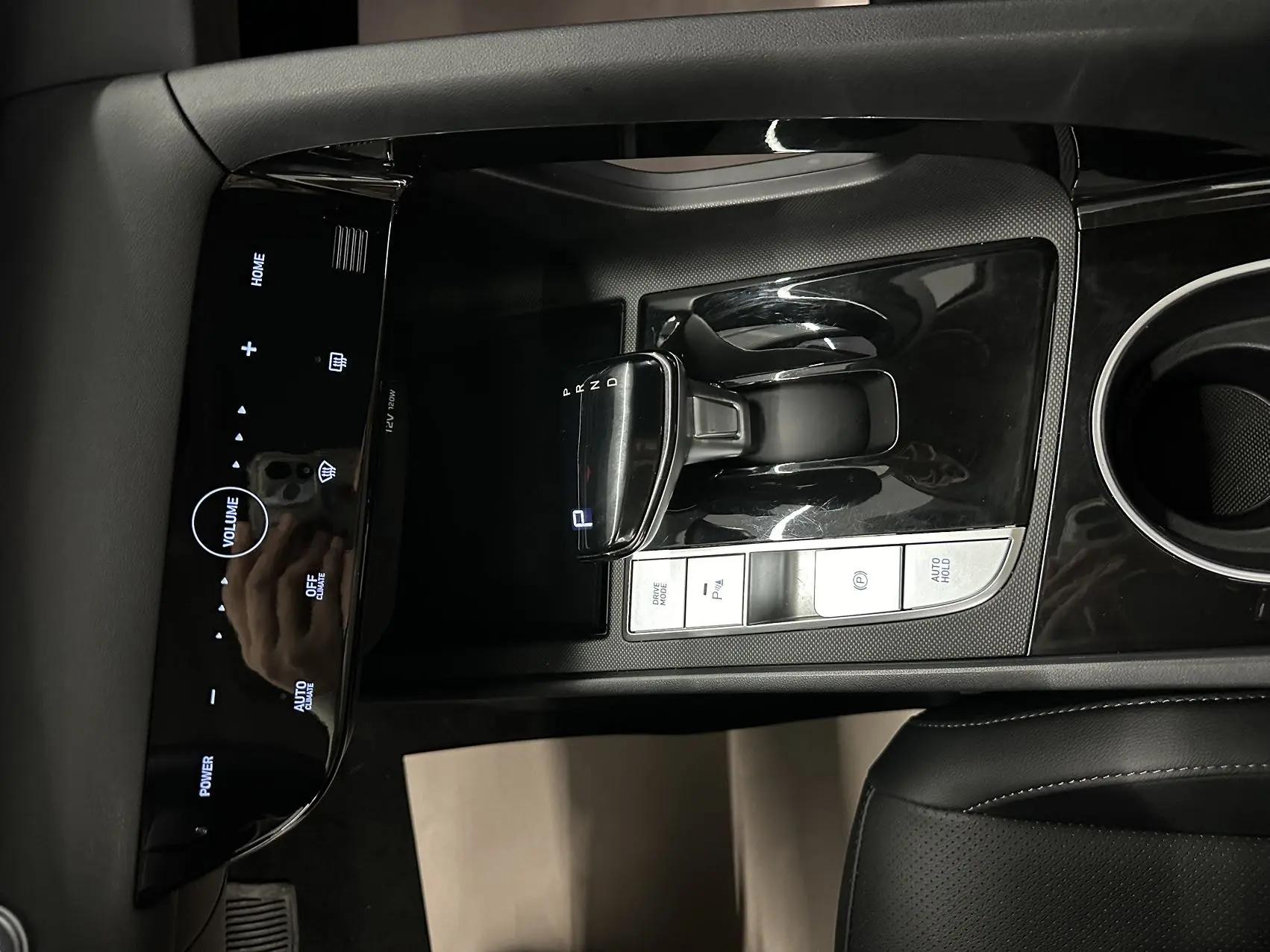 Elantra 2022 1.5L CVT GLX Elite Edition 10