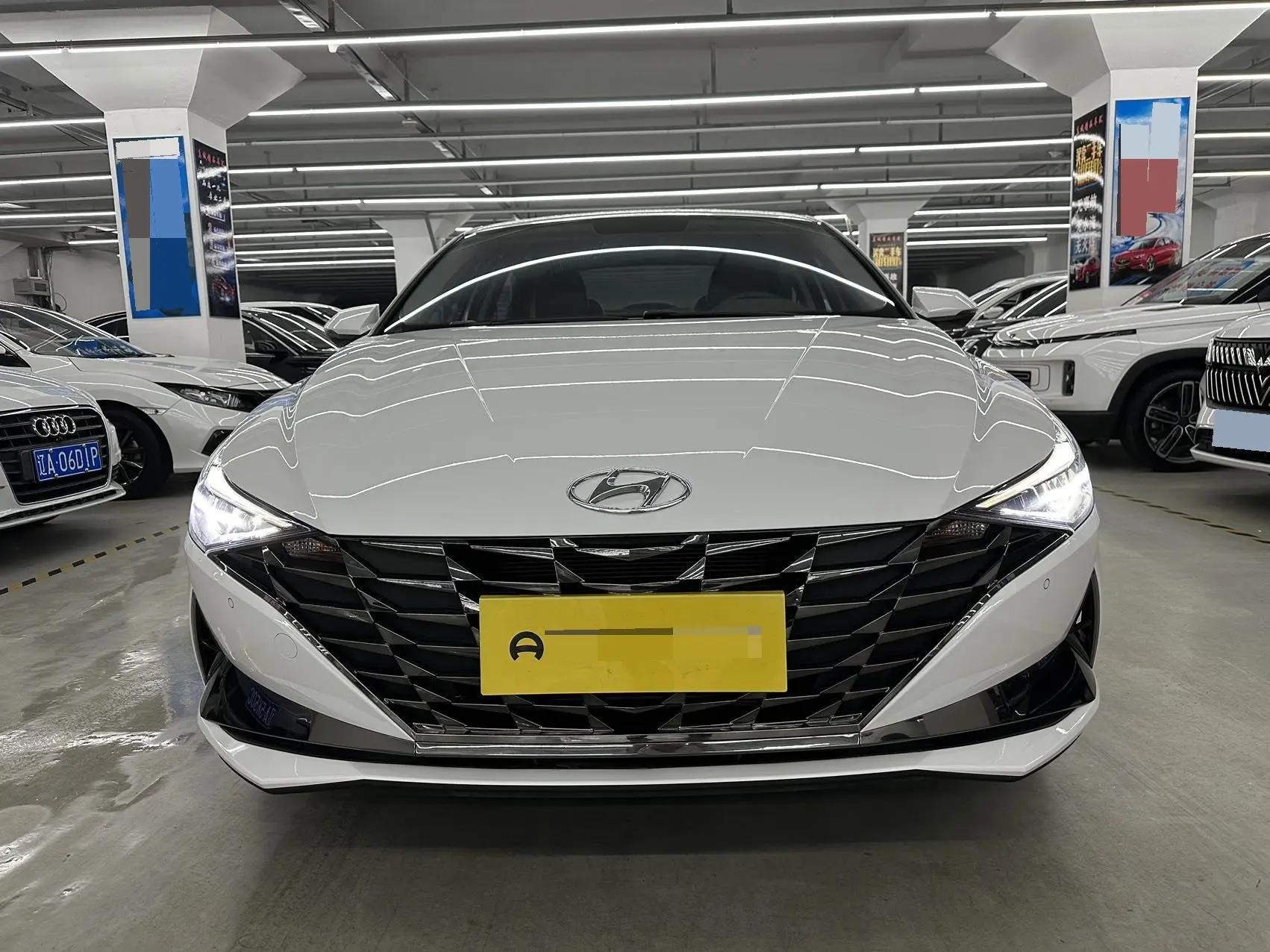 Elantra 2022 1.5L CVT GLX Elite Edition 2
