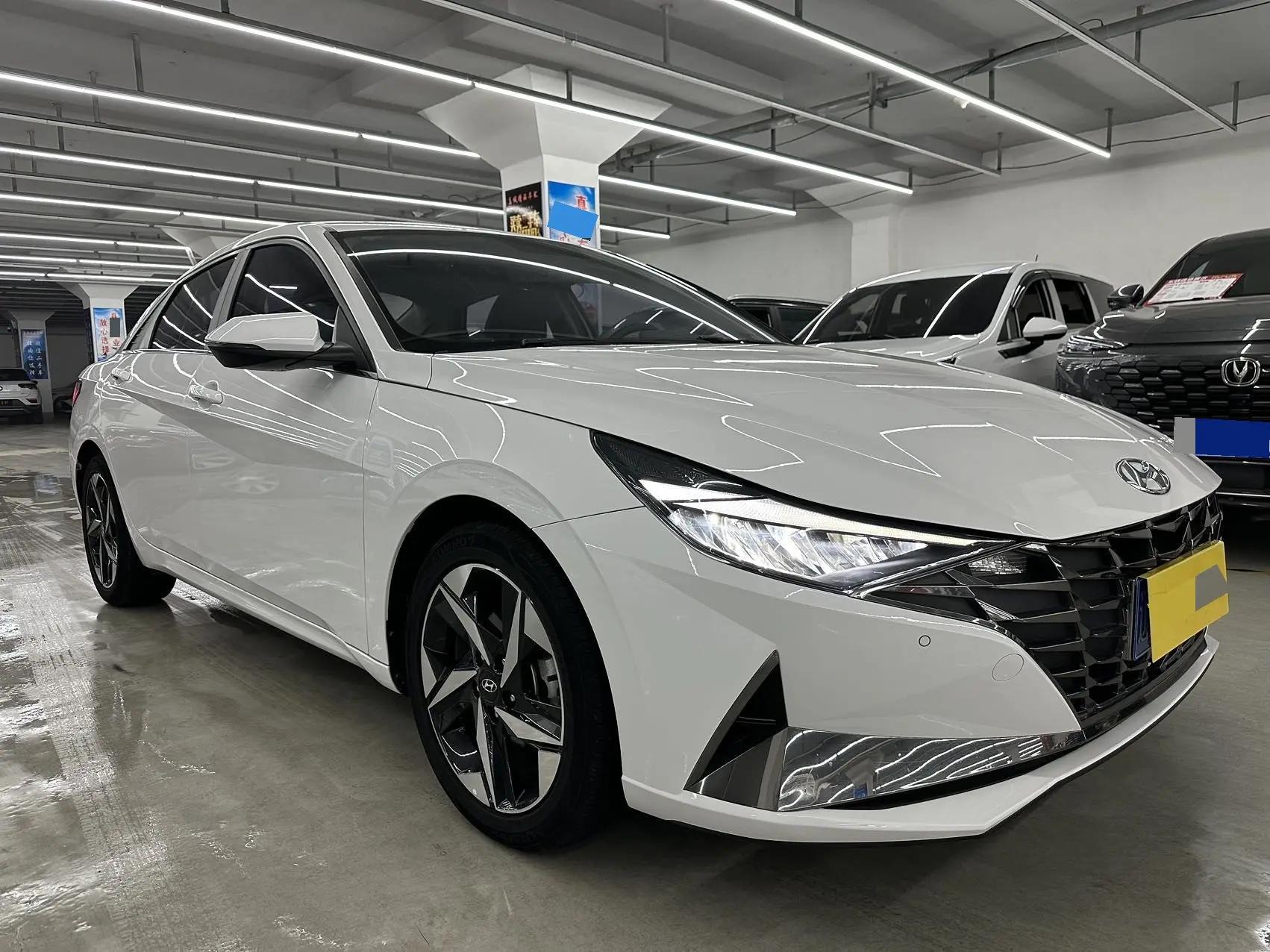Elantra 2022 1.5L CVT GLX Elite Edition 3