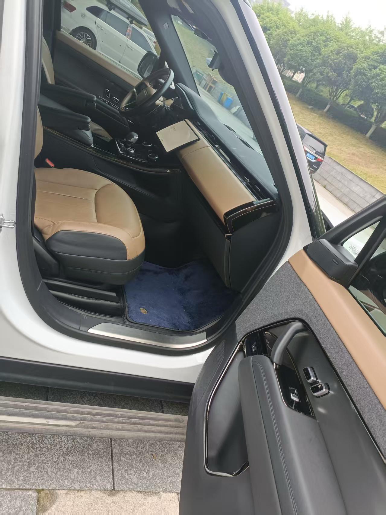 Range Rover Sport 2023 3.0 L6 P400 Dynamic SE 9