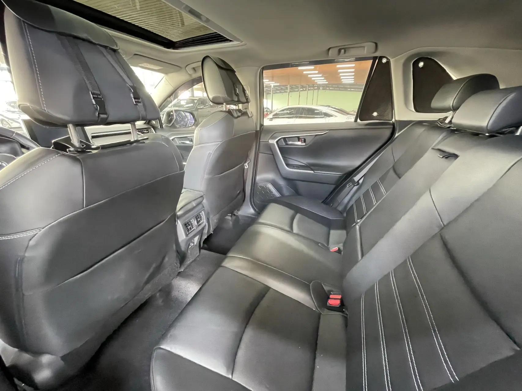 RAV4 Rongfeng 2021 2.0L CVT Two-Drive Fashion PLUS Edition 4