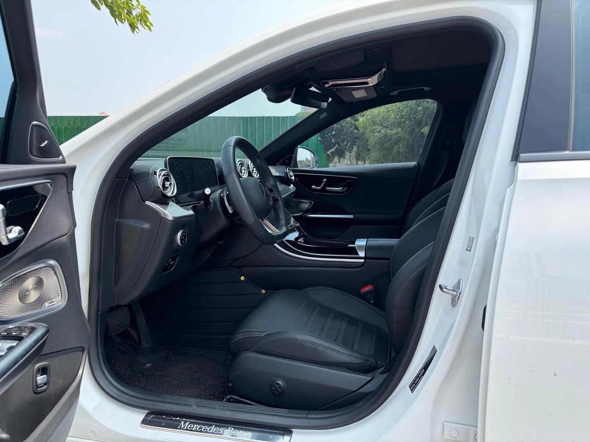 Mercedes Benz Class C 2023 C 260 L Night Sports Edition 4