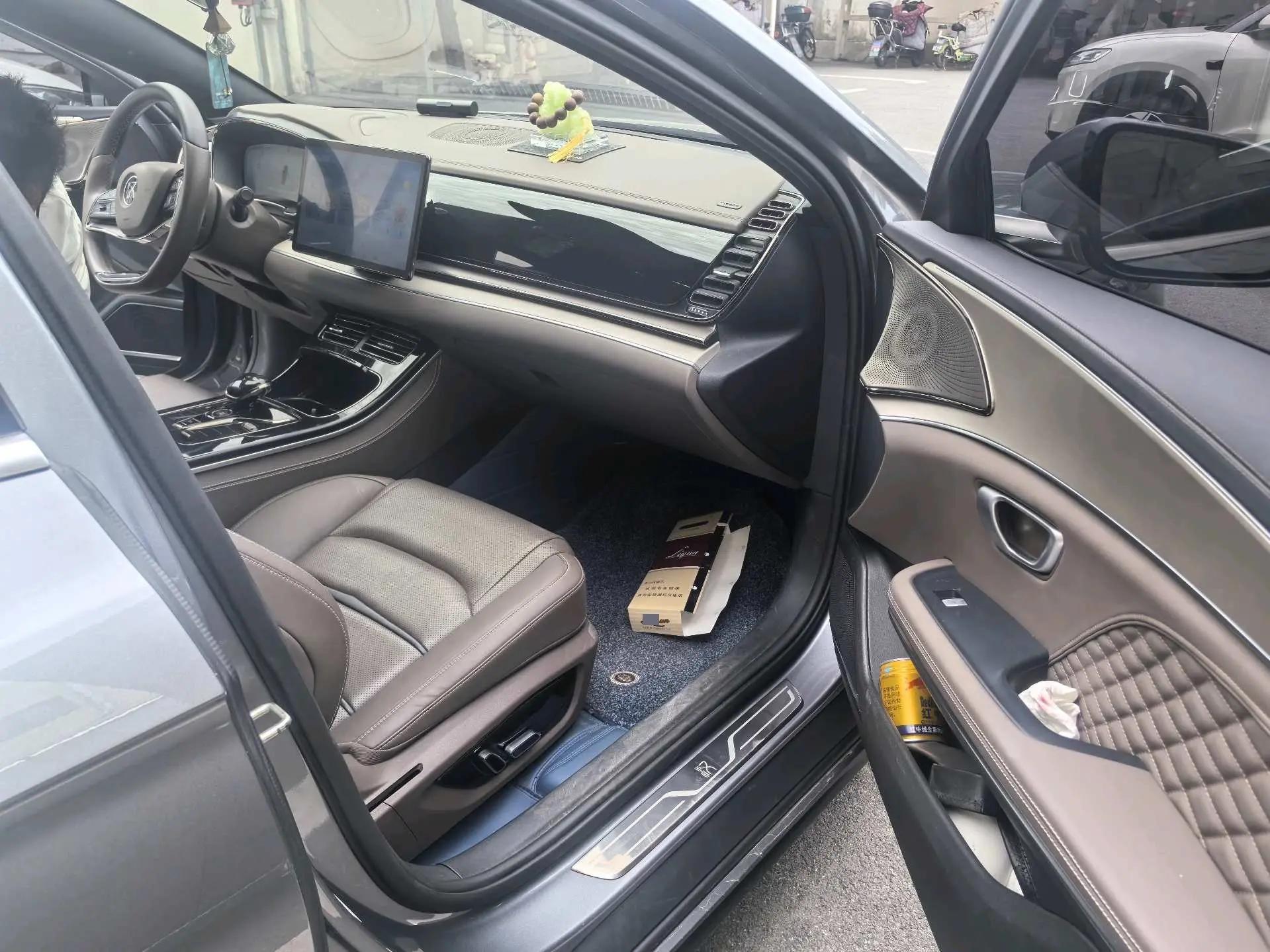 BYD 2023 Chinese DM-i 1.5T stepless champion 121KM elite automatic gear 4