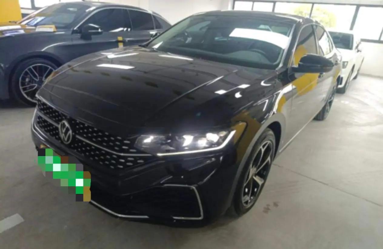 Volkswagen 2025 Passat 2.0TSI 380TSI Subut Long Yao Edition Automatic Gear