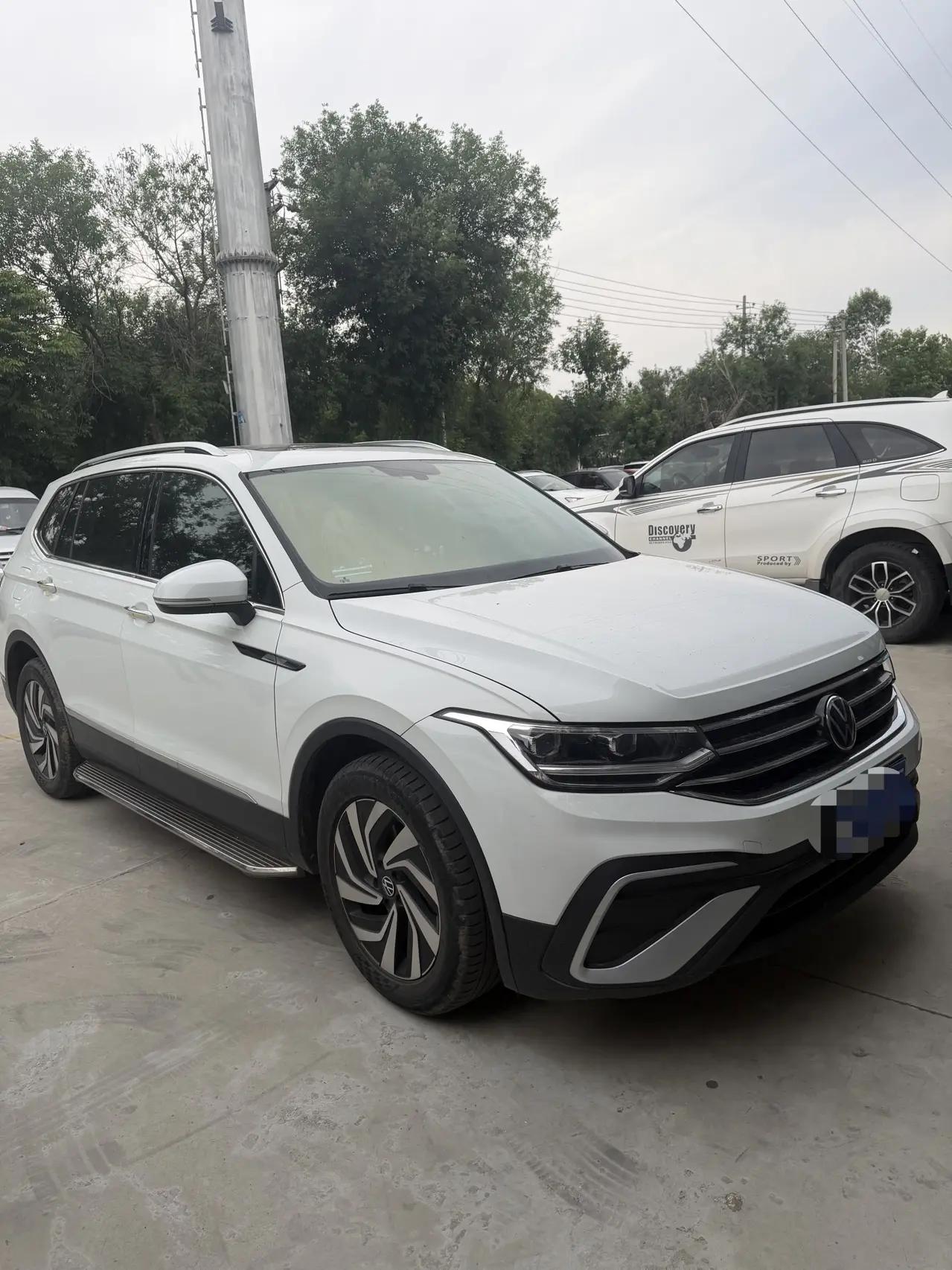 Volkswagen 2023 Tiguan L 1.5TSI 300TSI Front-Wheel Drive Smart Enjoyment Edition Automatic 2