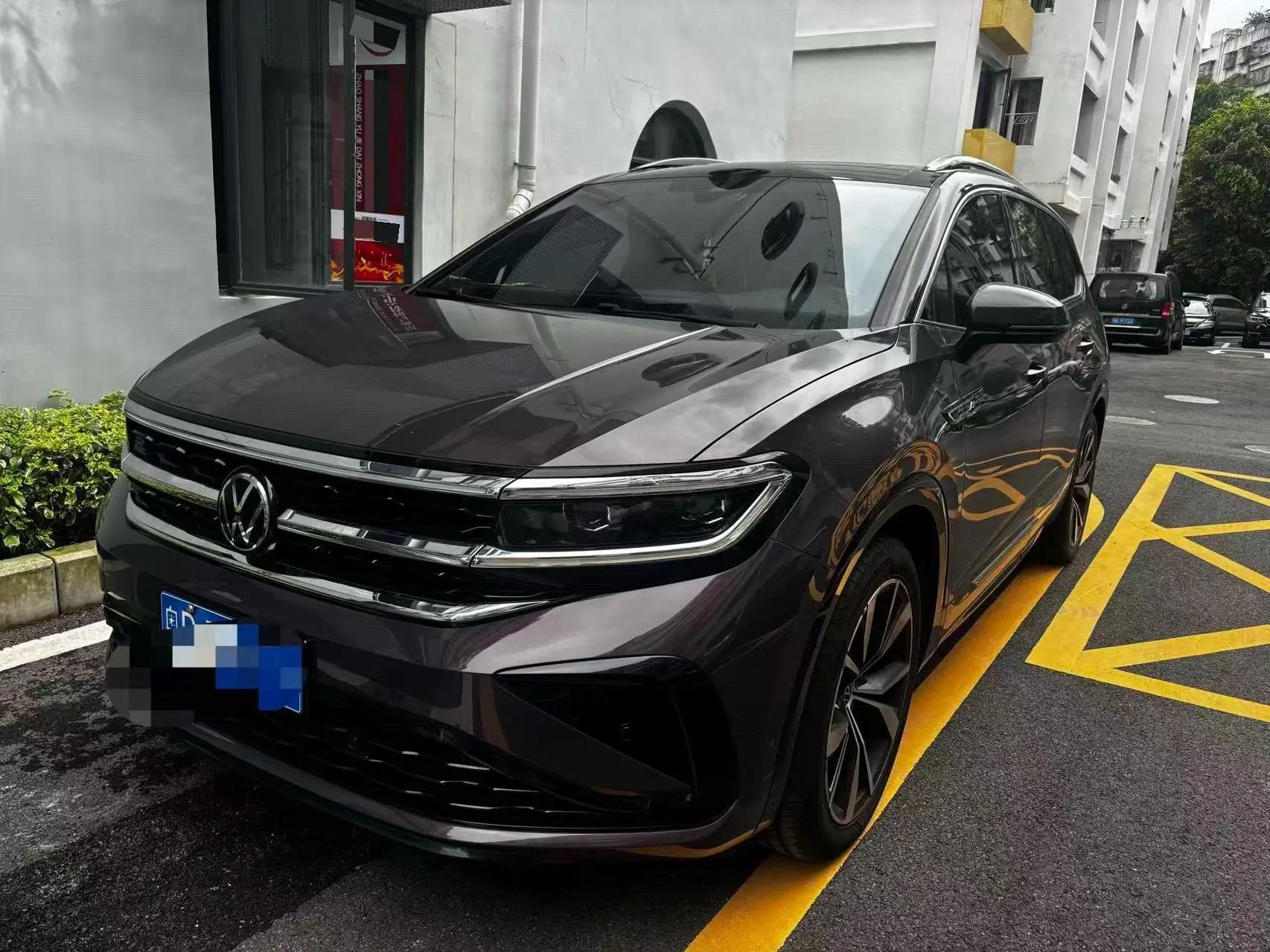 The 2021 380TSI four-wheel drive R-Line extension version