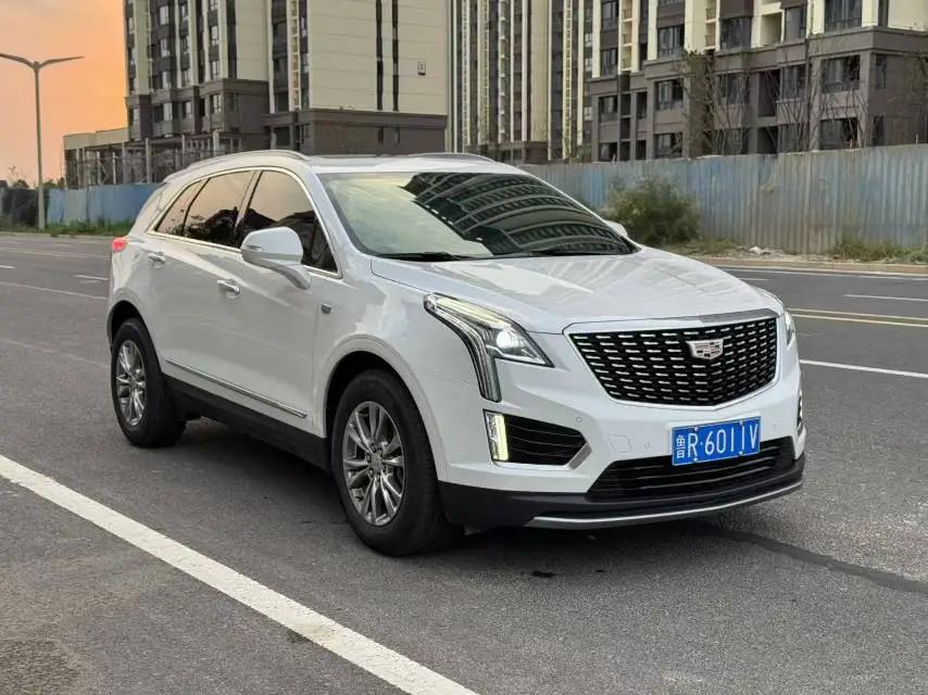 Cadillac XT5 2021 28T Luxury Model 2