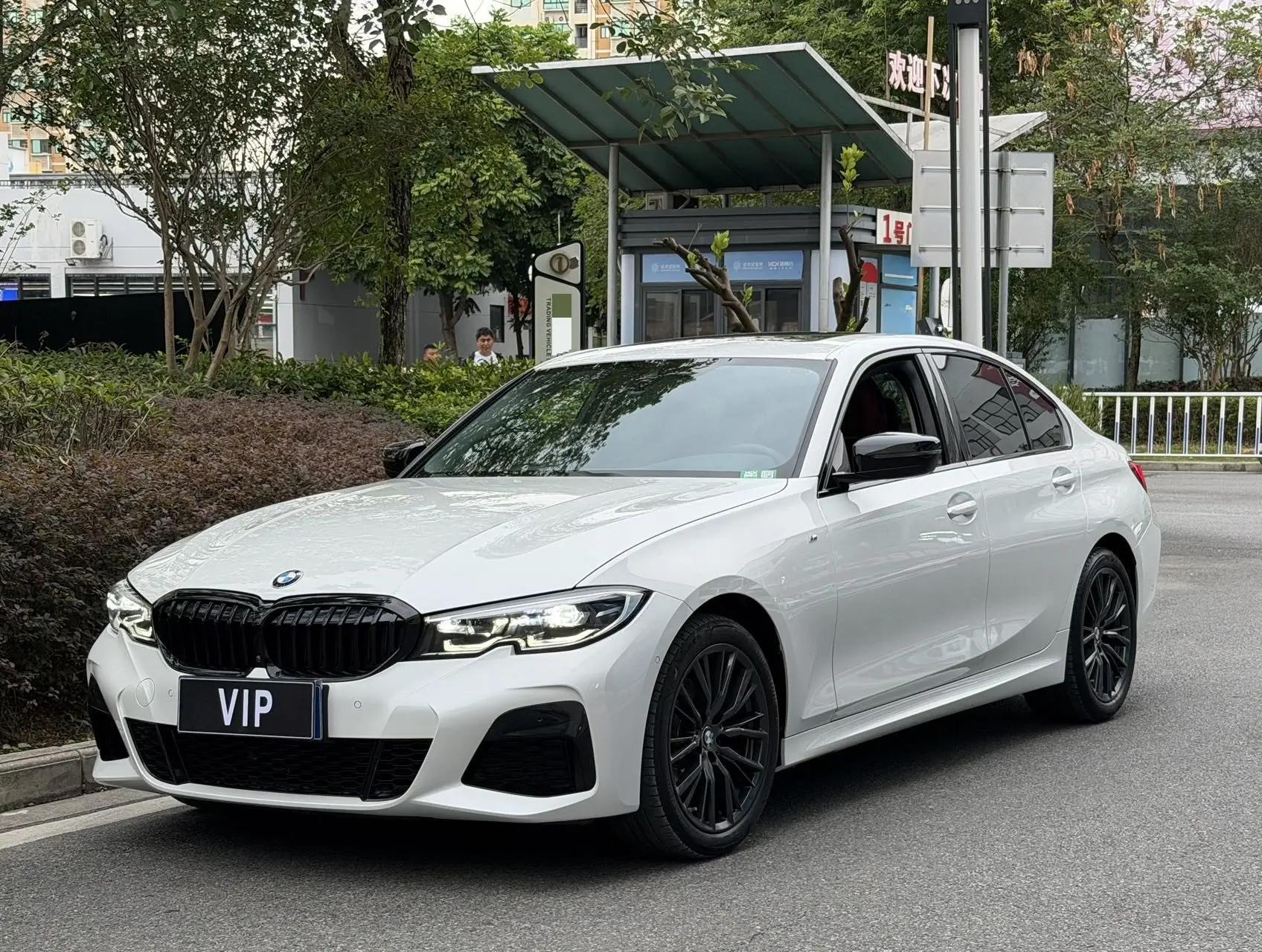 BMW 3 Series 2021 Changed 325Li M Sports Obsidian Night Suit